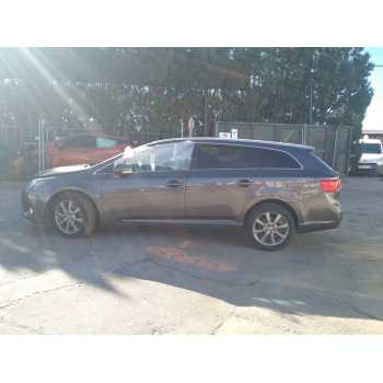 toyota avensis cross sport (t27) del año 2012