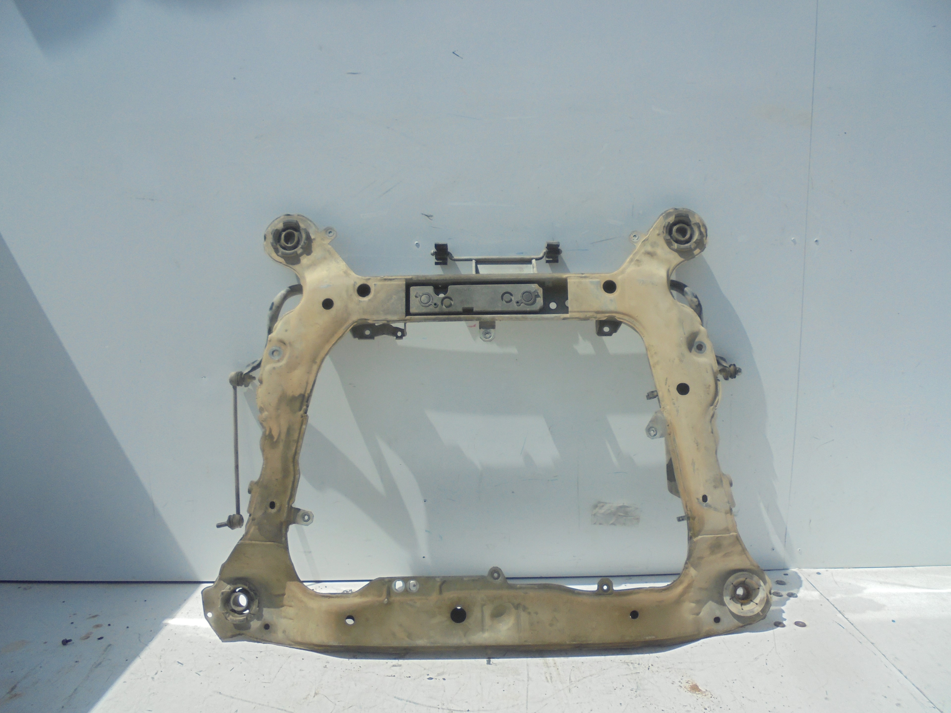 Recambio de cuna motor para volvo xc70 2.4 diesel cat referencia OEM IAM   