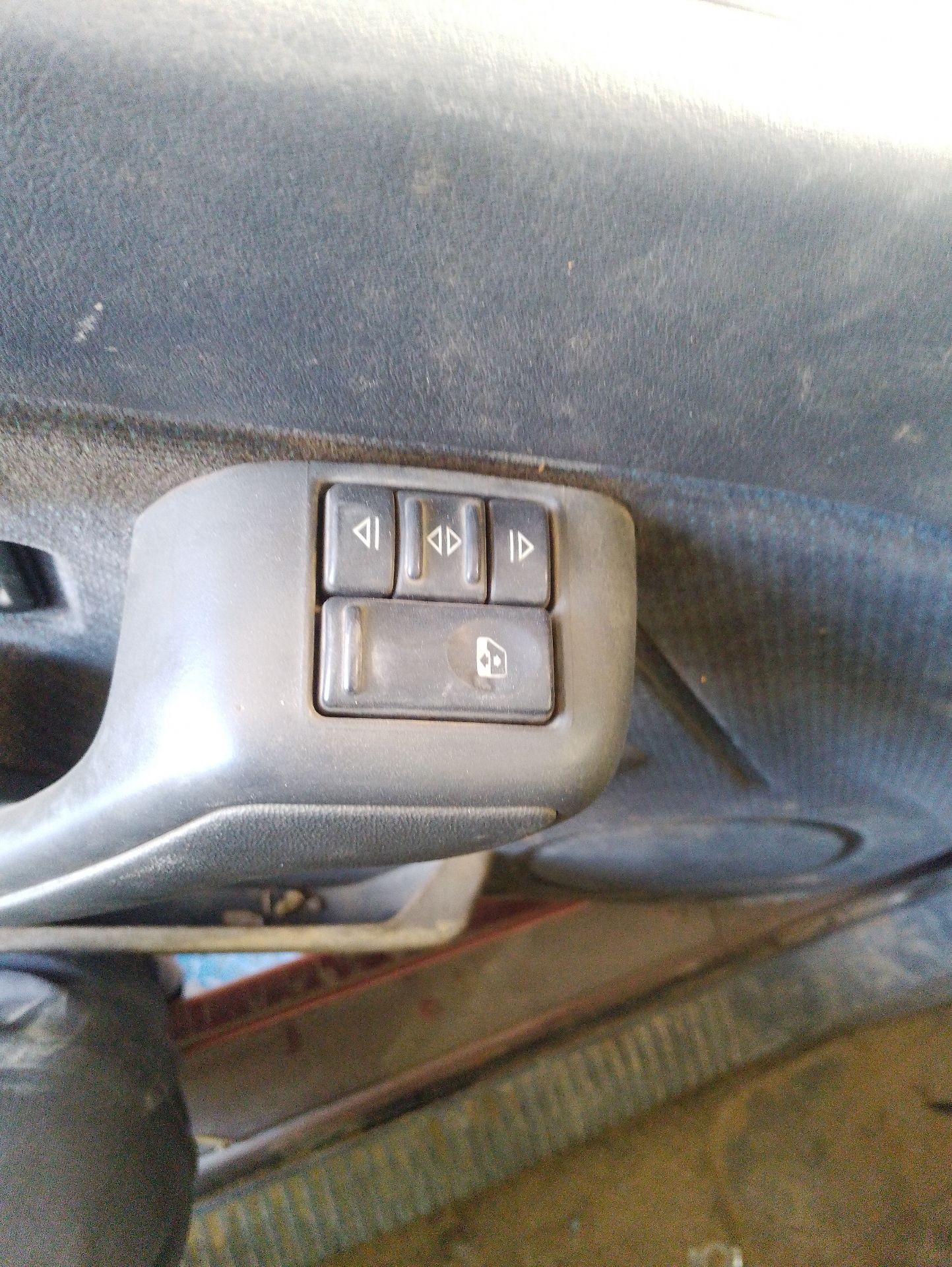 Recambio de mando elevalunas delantero izquierdo para renault 19 ii chamade (l53_) 1.8 (l53y) referencia OEM IAM   