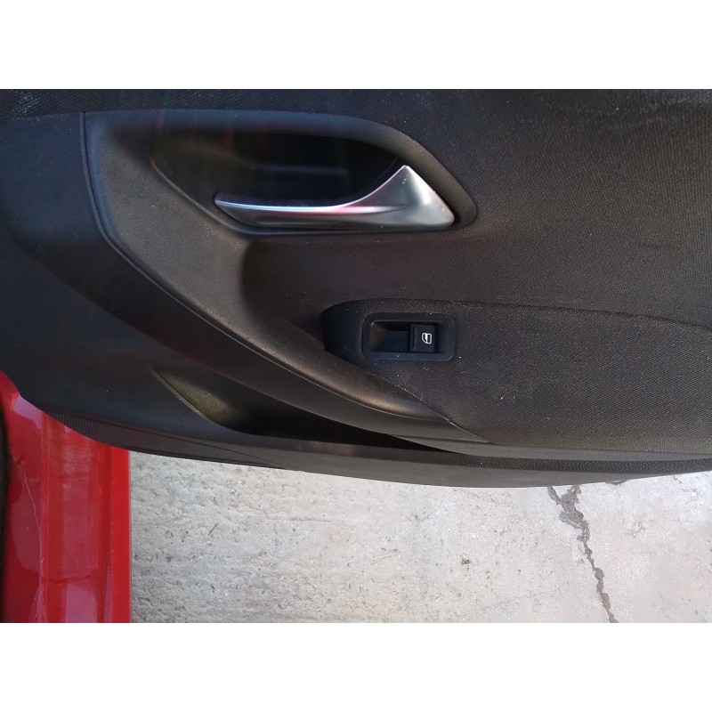 Recambio de mando elevalunas trasero derecho para volkswagen polo (6r1) advance referencia OEM IAM   
