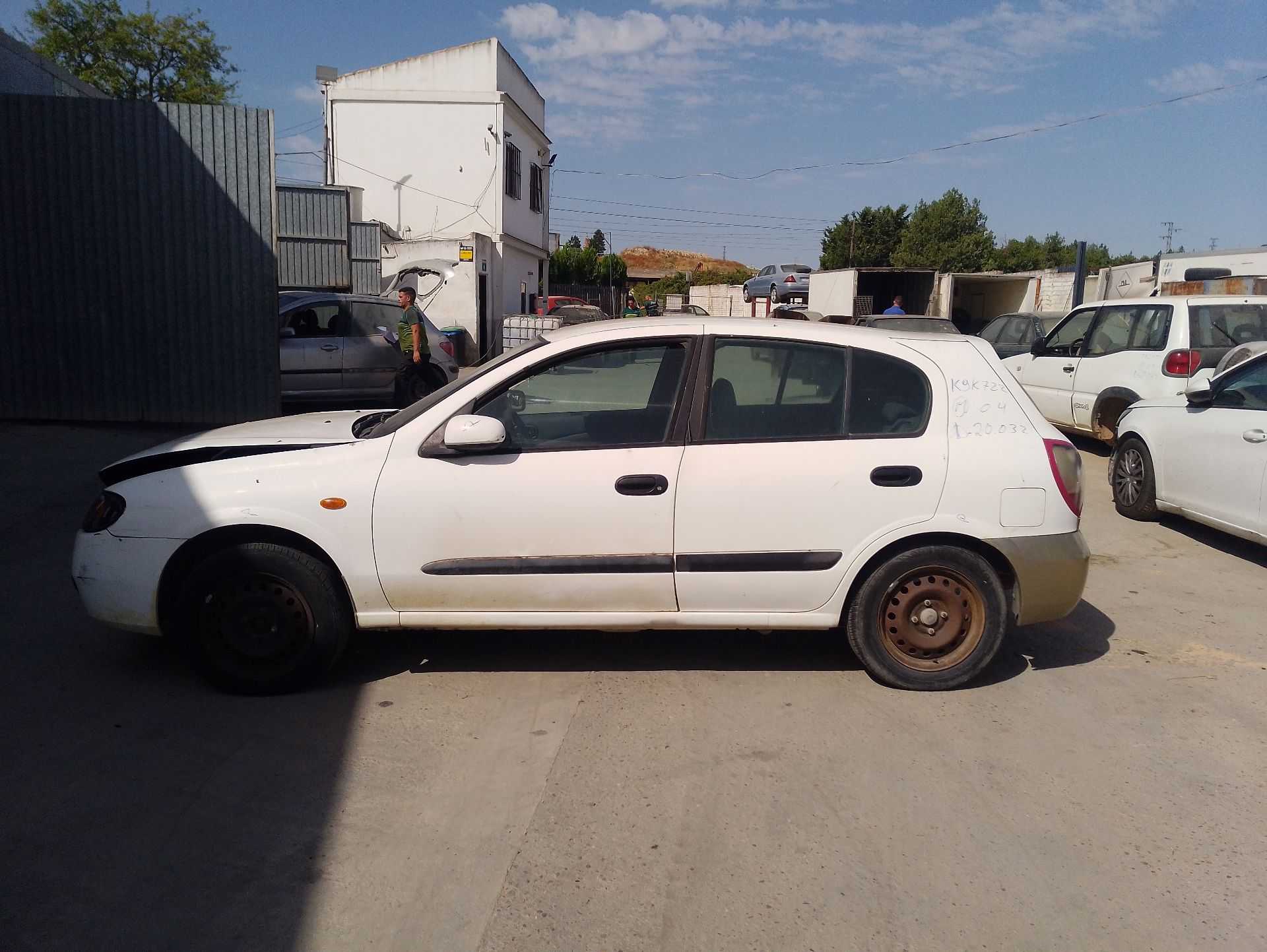 nissan almera ii hatchback (n16) del año 2004