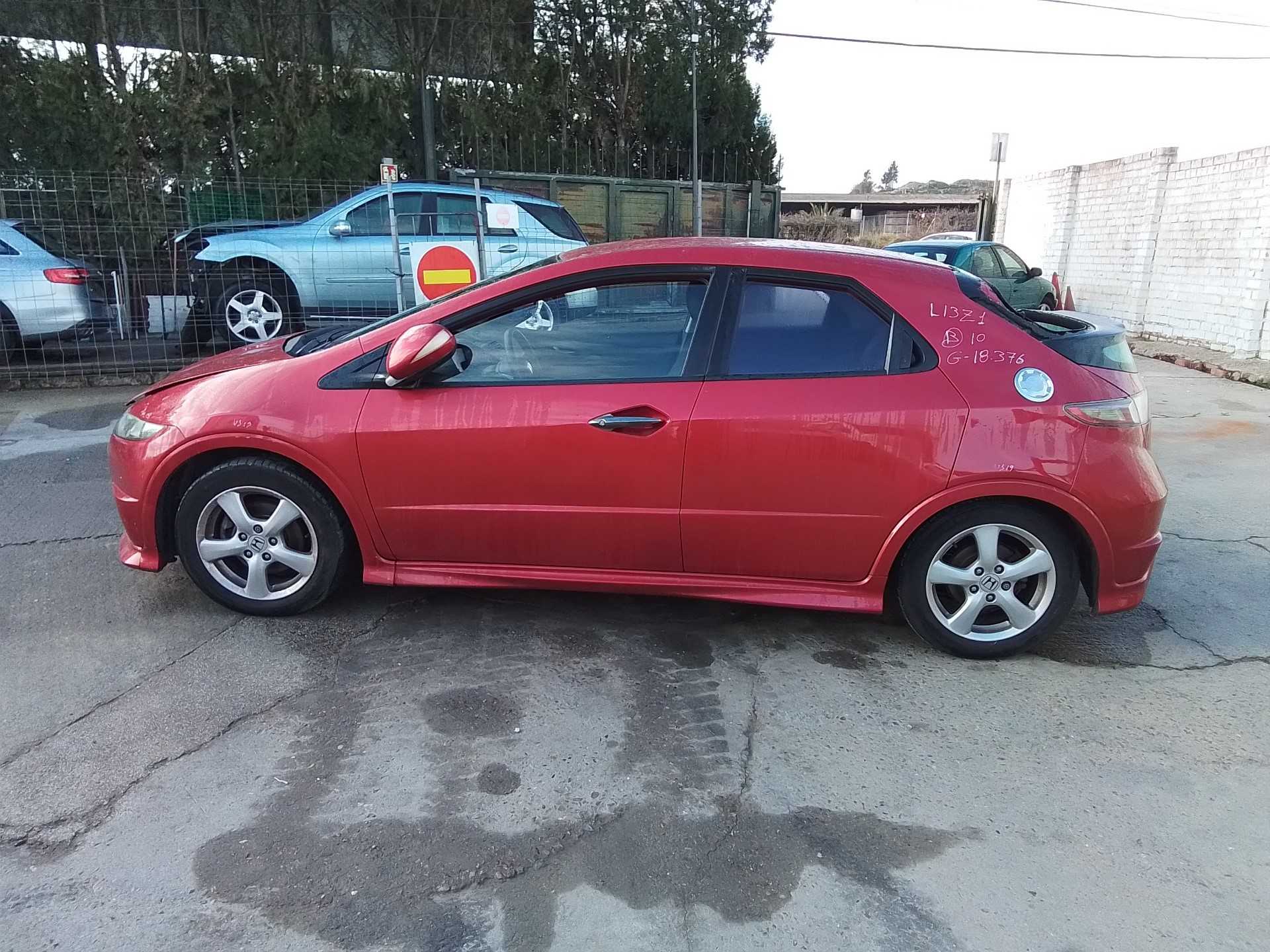 honda civic berlina 5 (fk) del año 2010