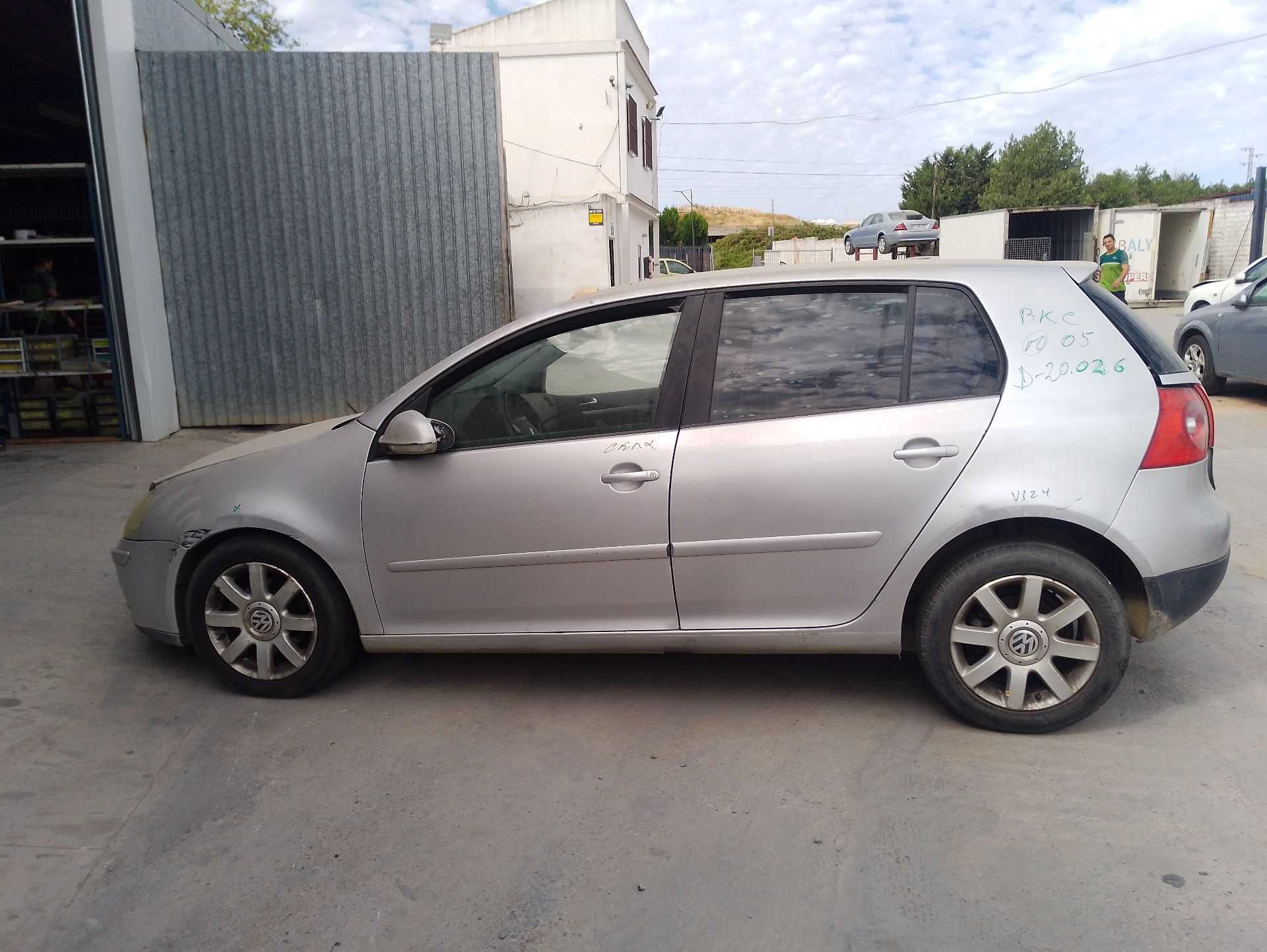 volkswagen golf v (1k1) del año 2005