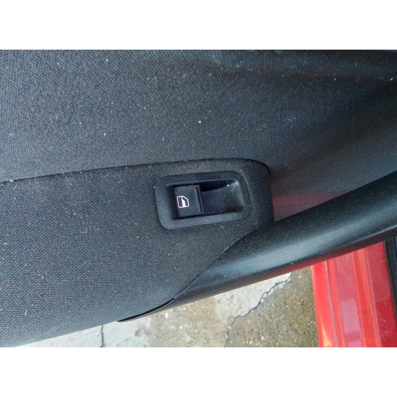 Recambio de mando elevalunas trasero izquierdo para volkswagen polo (6r1) advance referencia OEM IAM   
