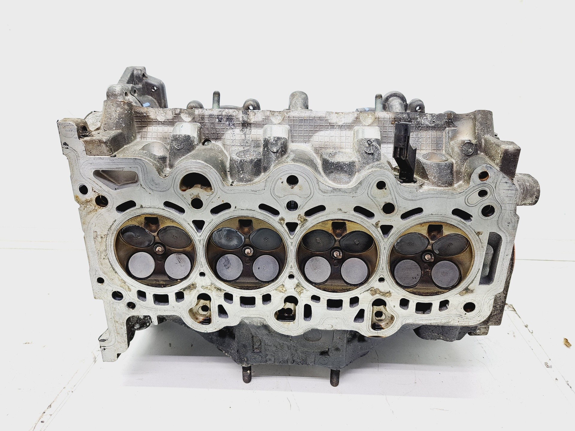 Recambio de culata para hyundai tucson 1.6 crdi cat referencia OEM IAM G4FP 221102M811 