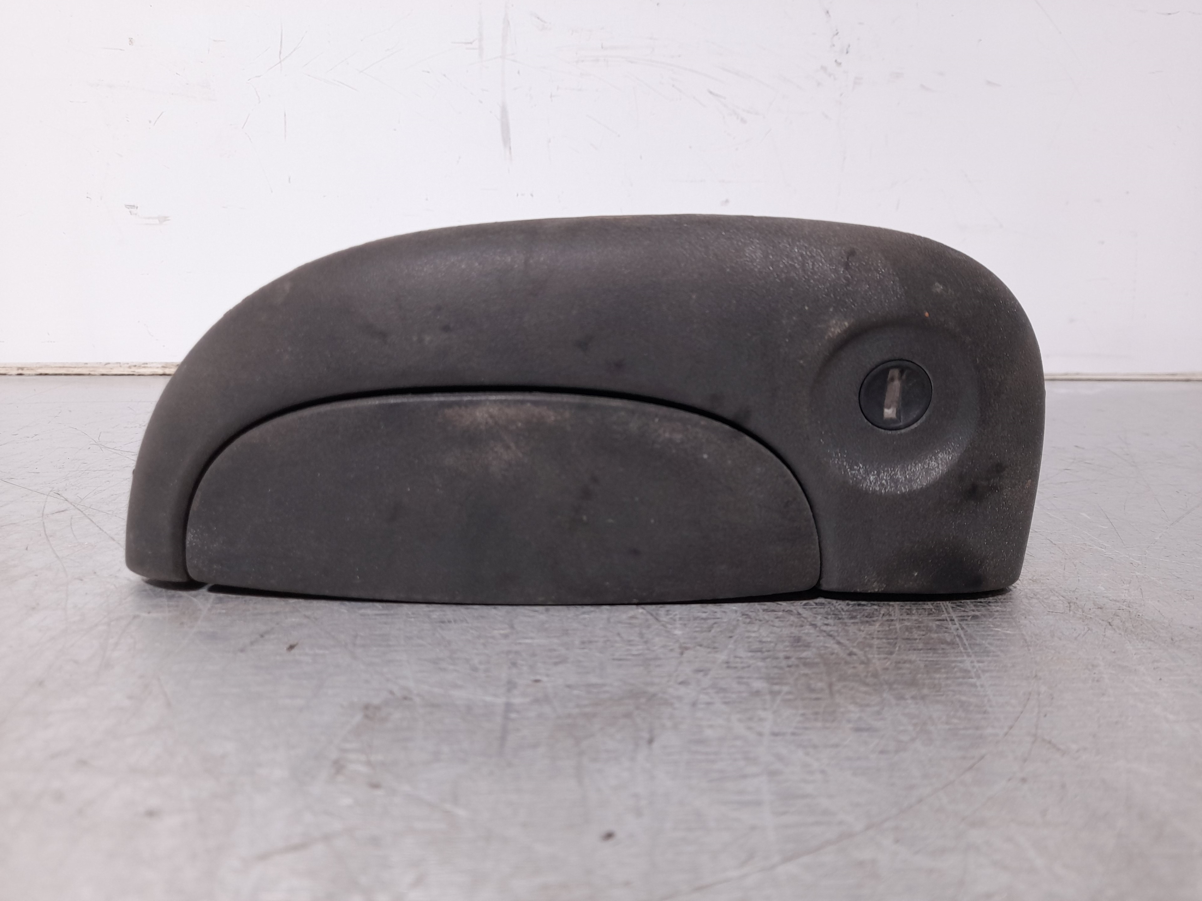 Recambio de maneta exterior delantera izquierda para renault kangoo (f/kc0) authentique 4x4 referencia OEM IAM 7700354478  