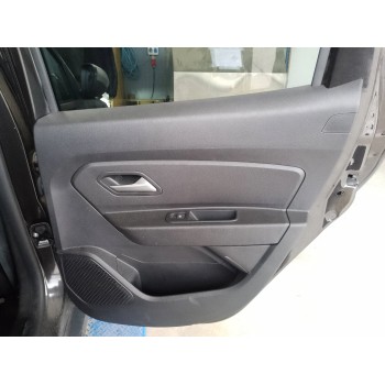 GUARNECIDO PUERTA TRASERA DERECHA 829A08379R 