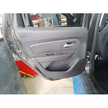 GUARNECIDO PUERTA TRASERA IZQUIERDA 829A15186R 