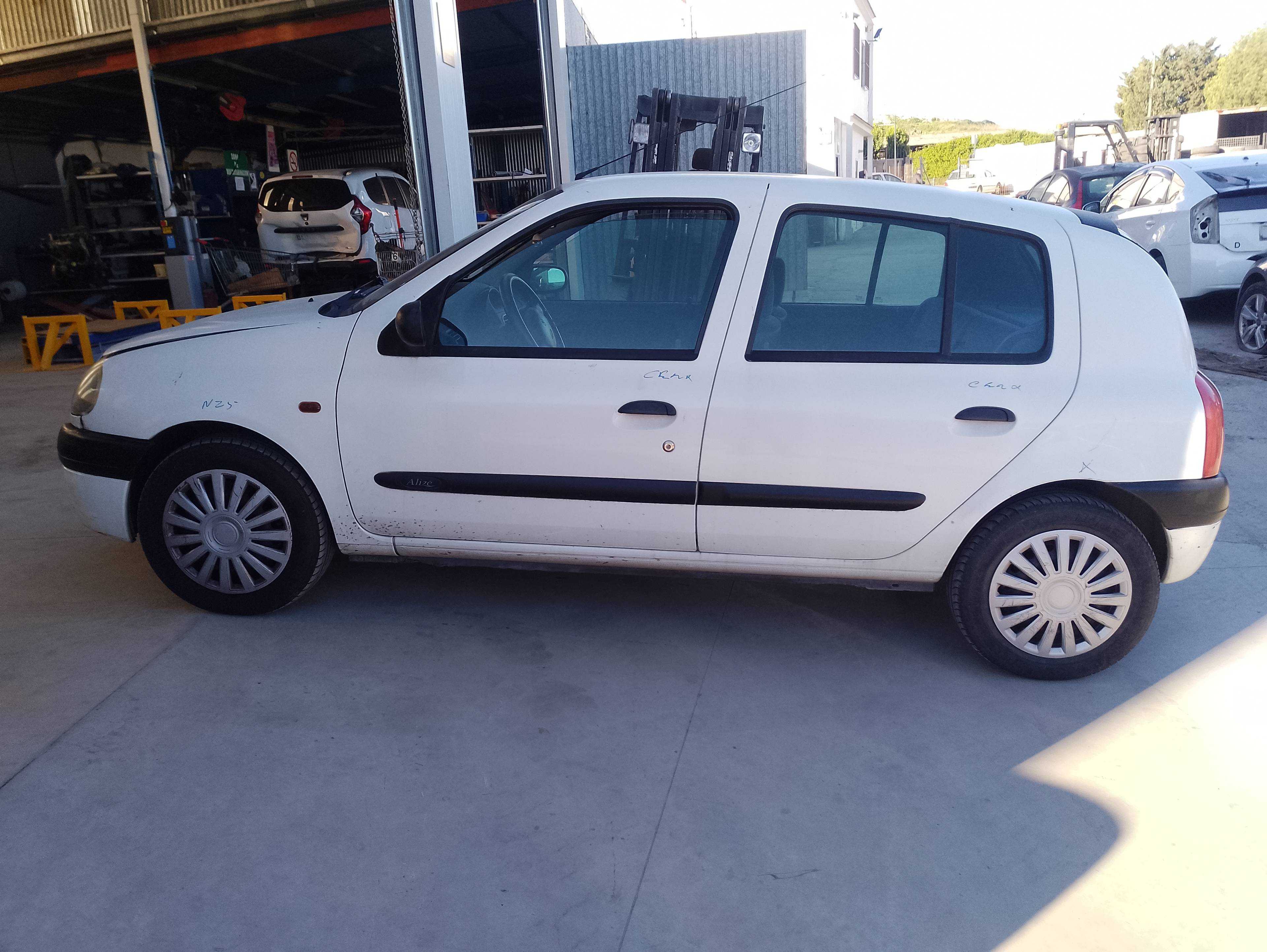 renault clio ii fase i (b/cbo) del año 2000