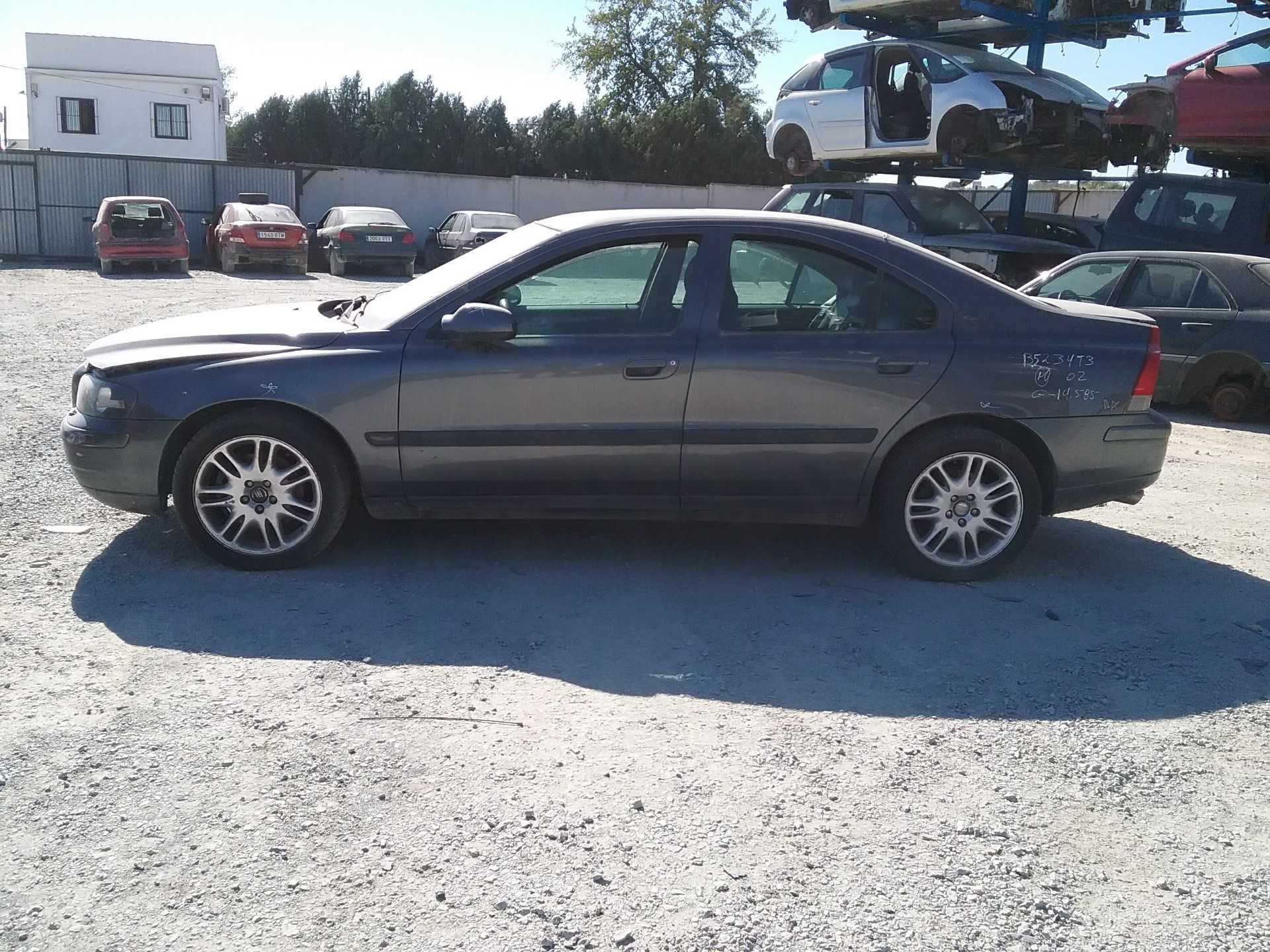 volvo s60 berlina del año 2002