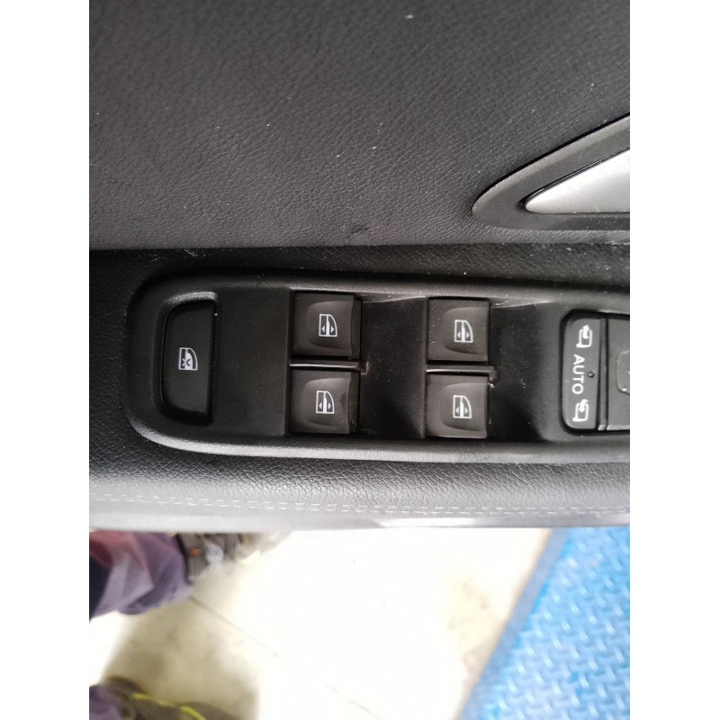 Recambio de mando elevalunas delantero izquierdo para dacia duster ii comfort referencia OEM IAM 254112588R 10519922 