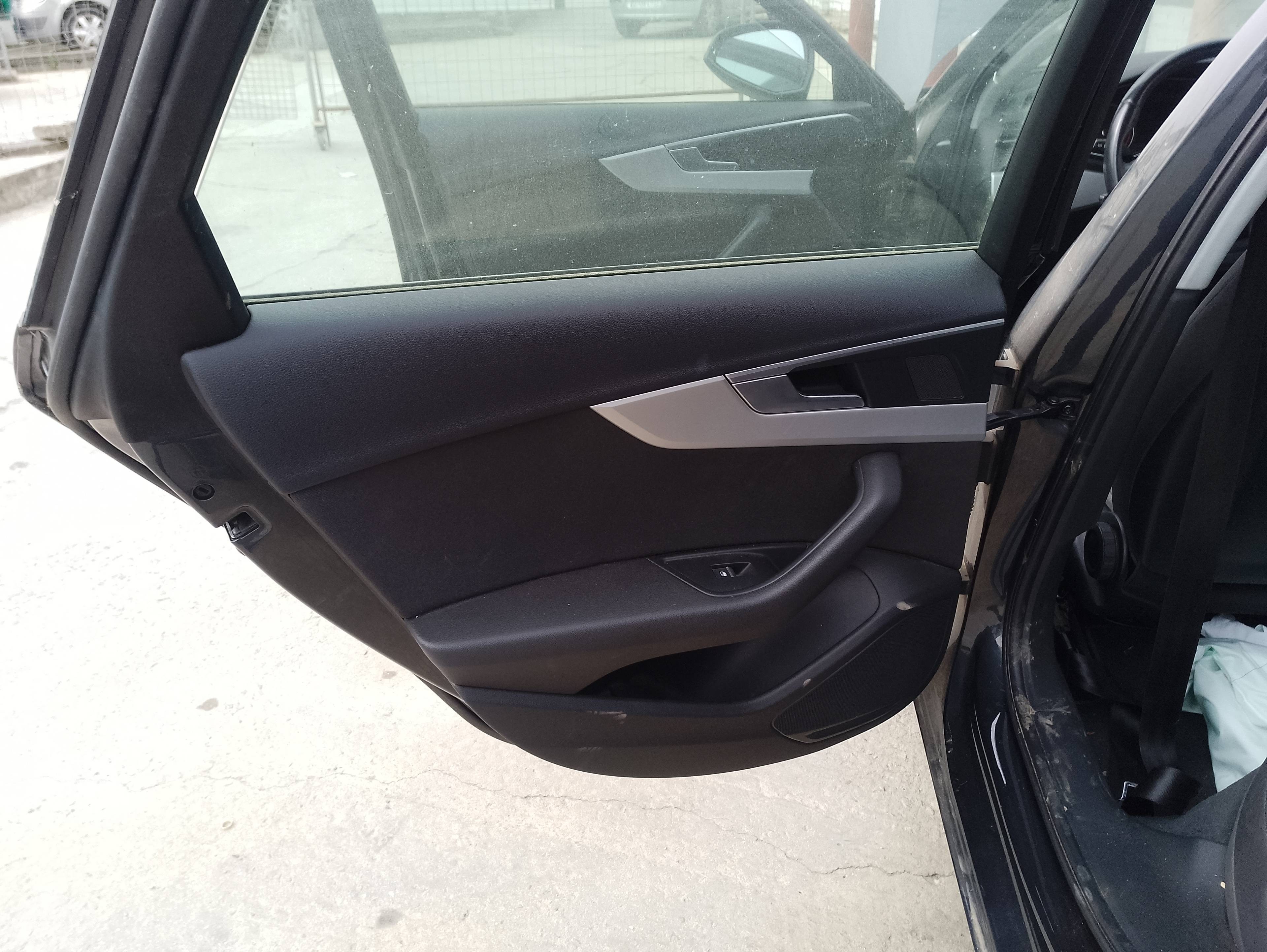 Recambio de guarnecido puerta trasera izquierda para audi a4 berlina (8w2) básico referencia OEM IAM 8W0867487  