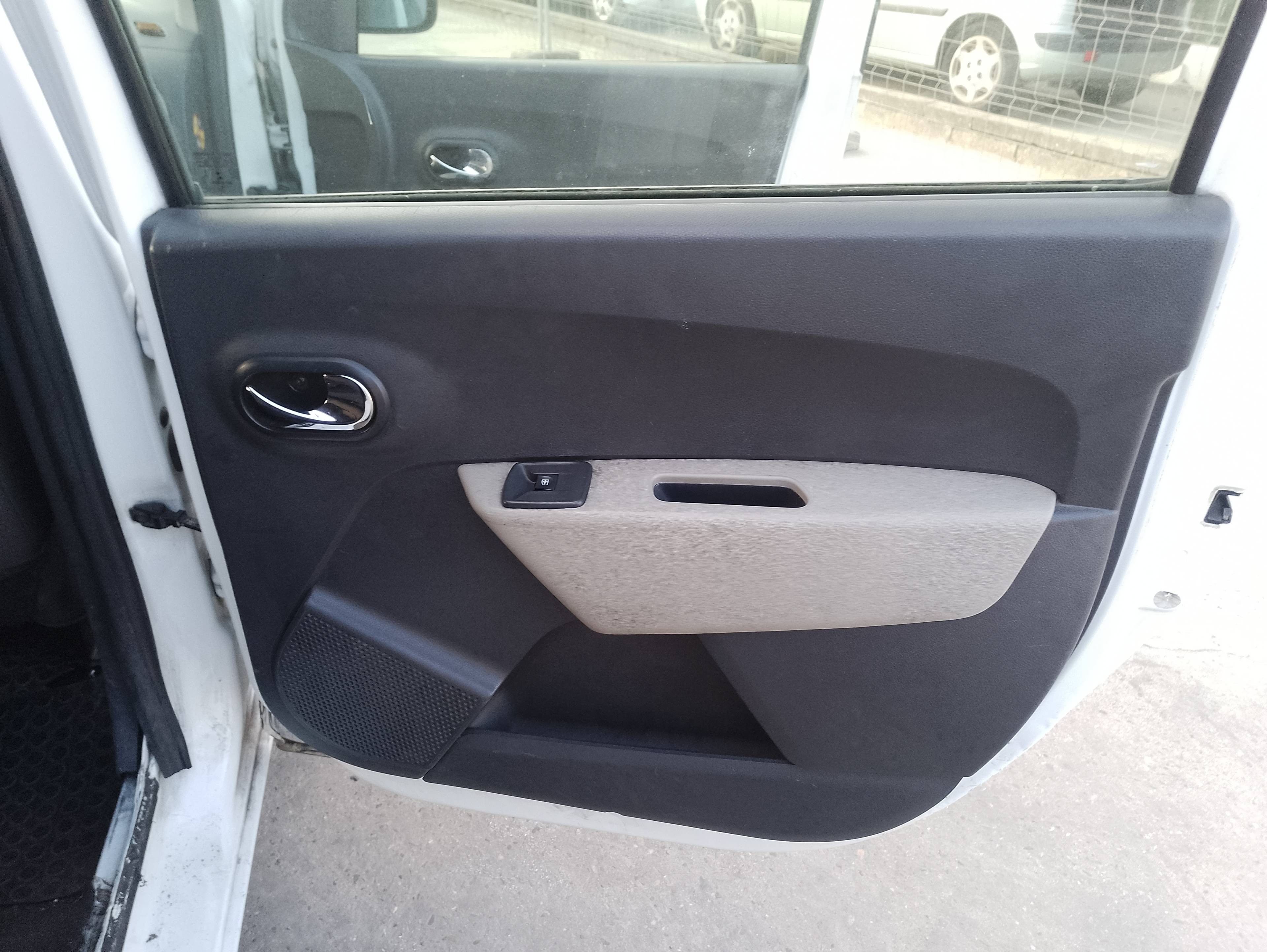 Recambio de guarnecido puerta trasera derecha para dacia lodgy ambiance referencia OEM IAM   