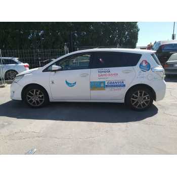 toyota corolla verso del año 2013
