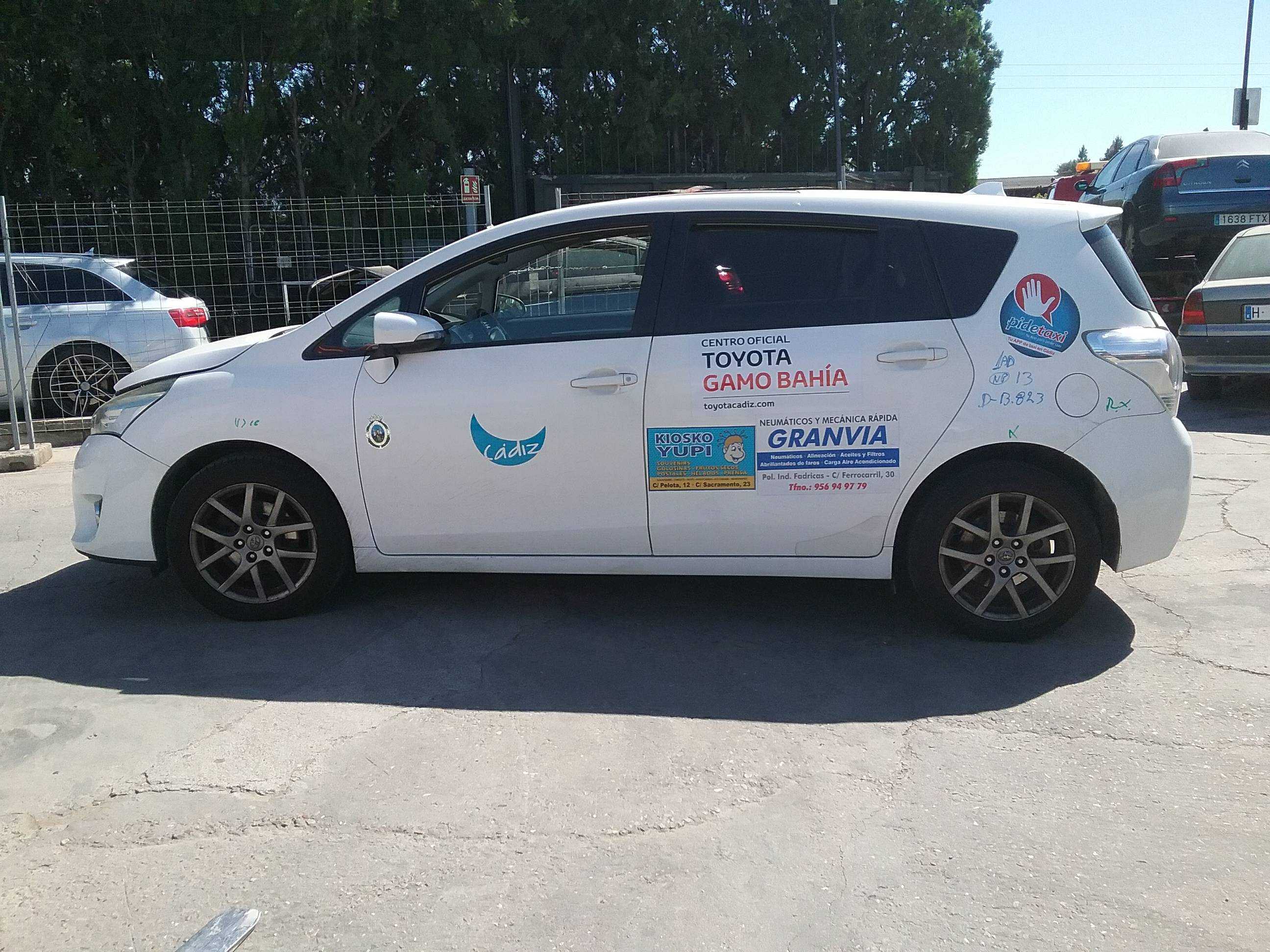 toyota corolla verso del año 2013