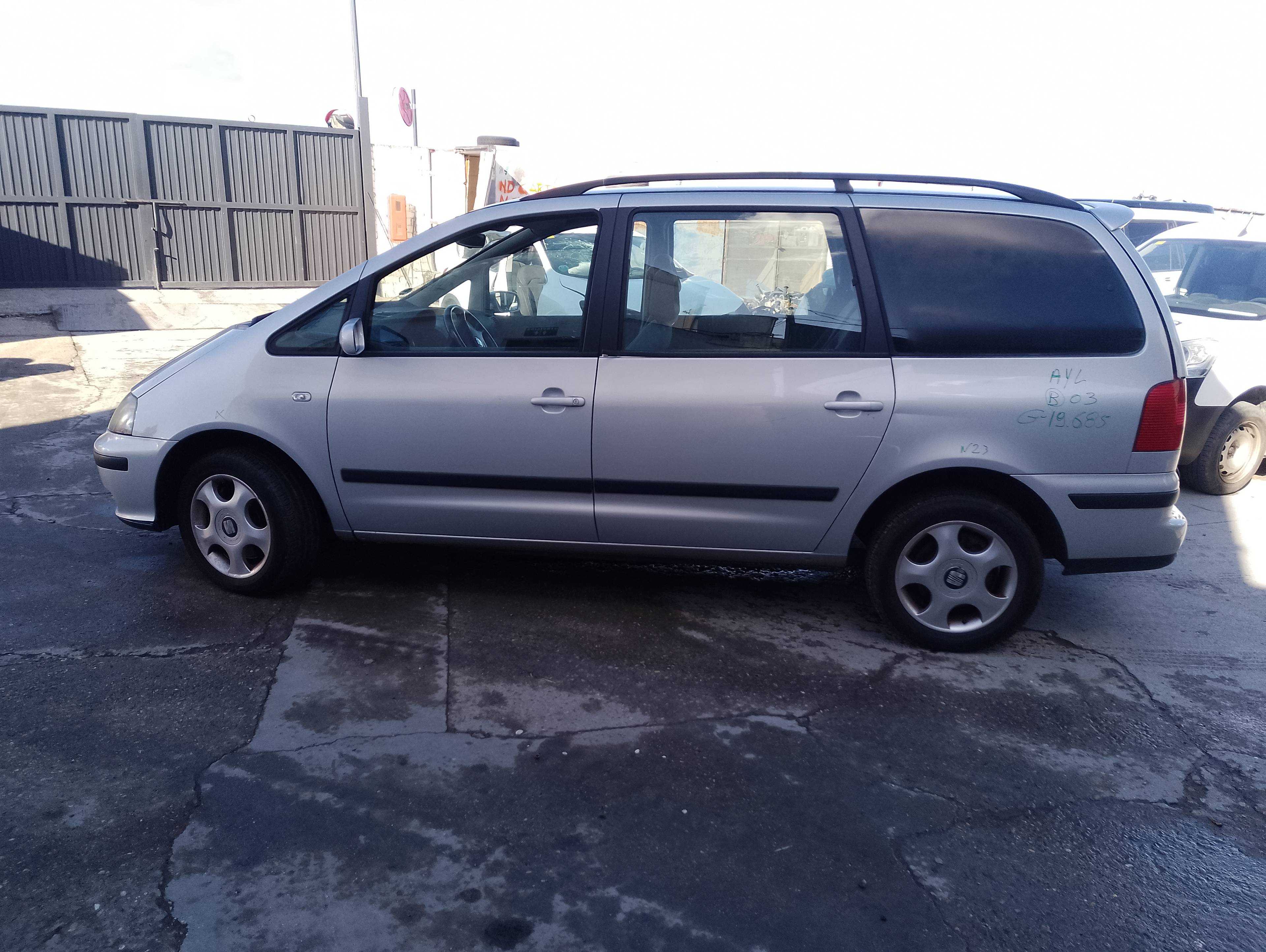 seat alhambra (7v9) del año 2003