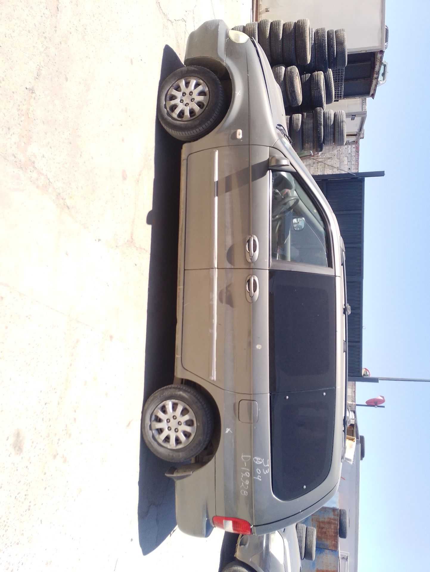 kia carnival ii (gq) del año 2005
