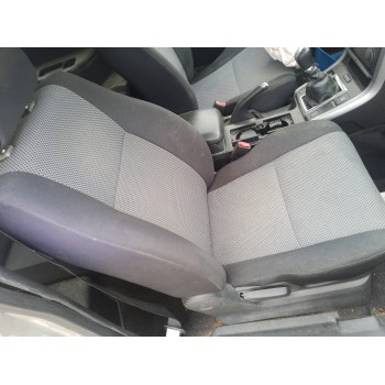 ASIENTO DELANTERO DERECHO 