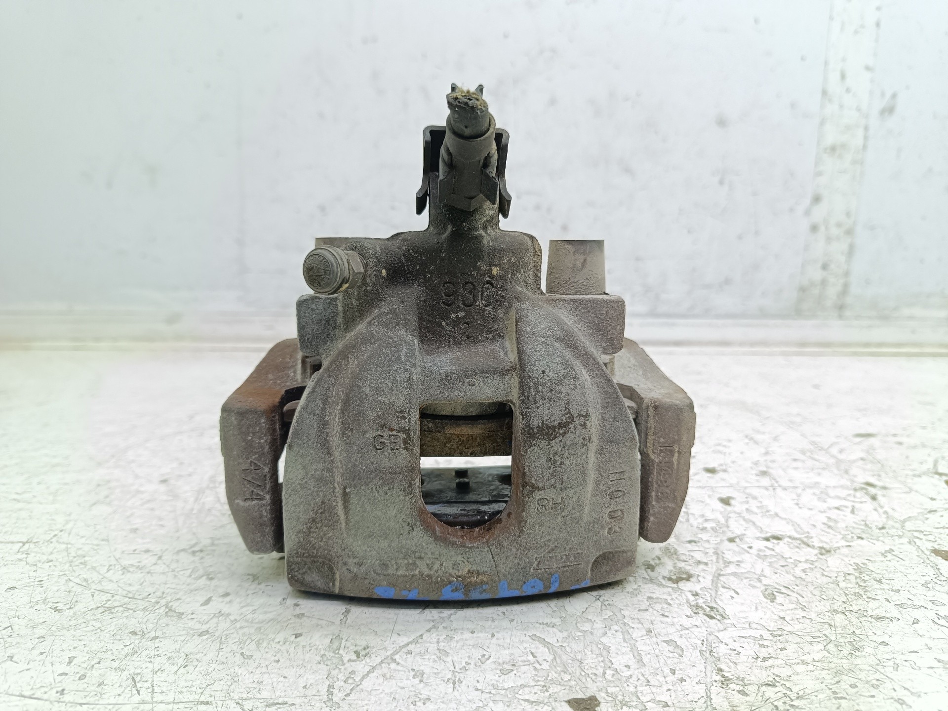 Recambio de pinza de freno trasera derecha para volvo xc70 2.4 diesel cat referencia OEM IAM   
