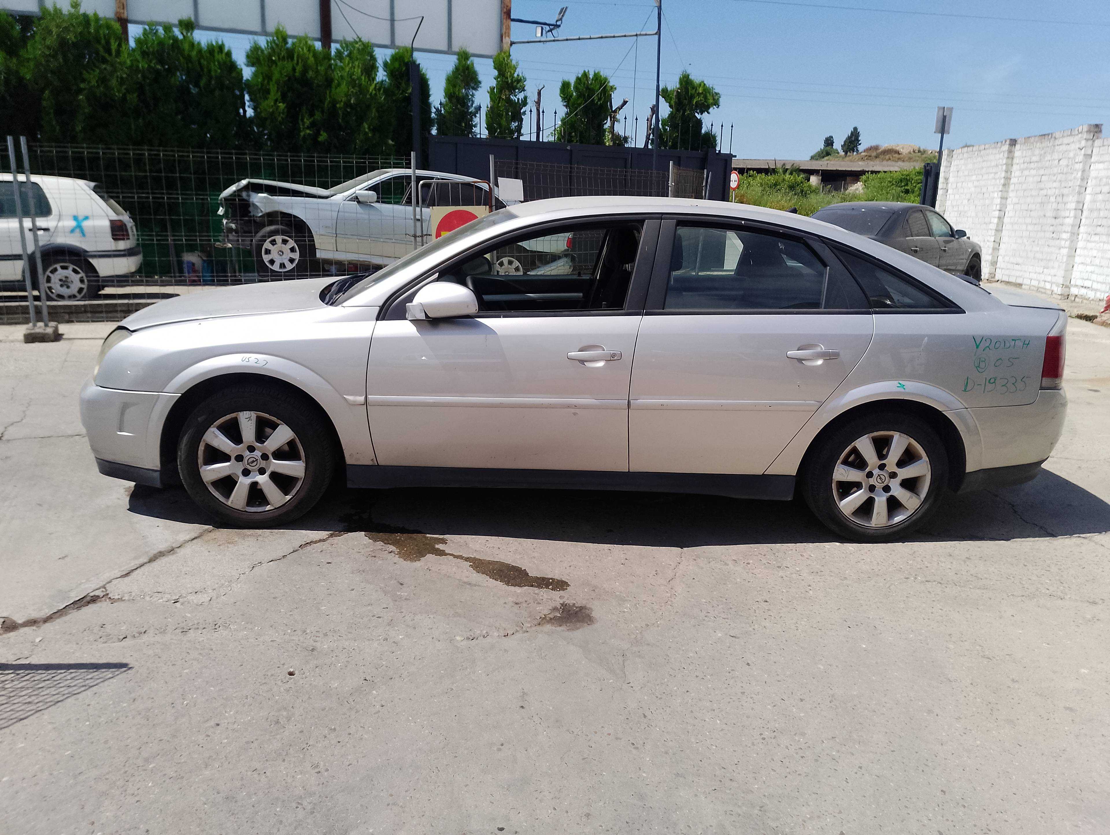 opel vectra c berlina del año 2005