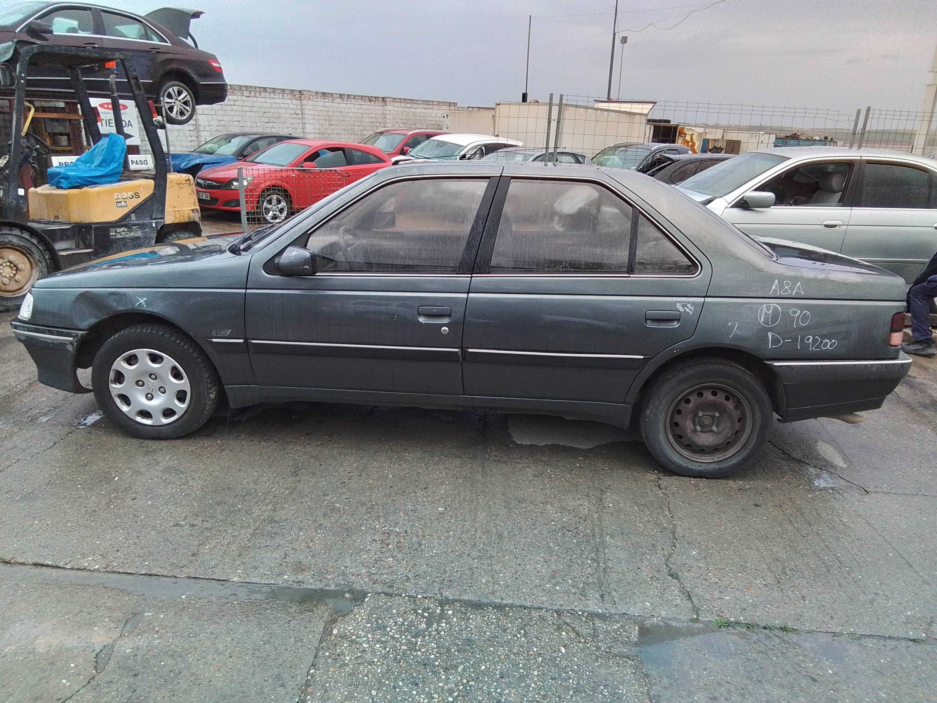 peugeot 405 berlina del año 1990