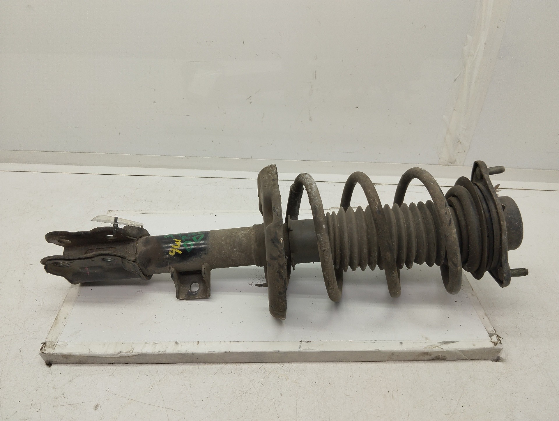 Recambio de amortiguador delantero derecho para hyundai i40 comfort referencia OEM IAM 546613Z130  