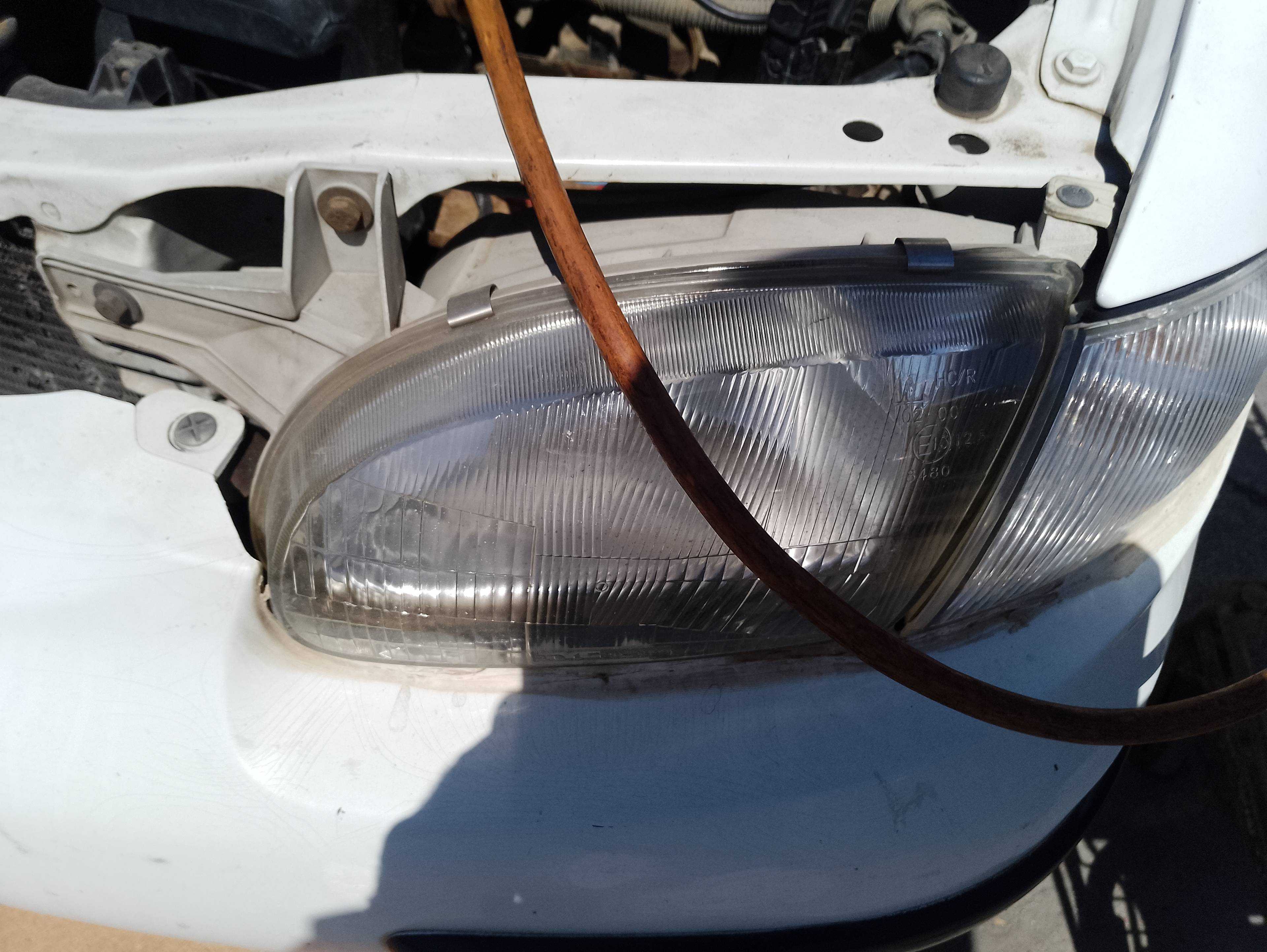 Recambio de faro izquierdo para hyundai accent (x3) 1.5 gs referencia OEM IAM   