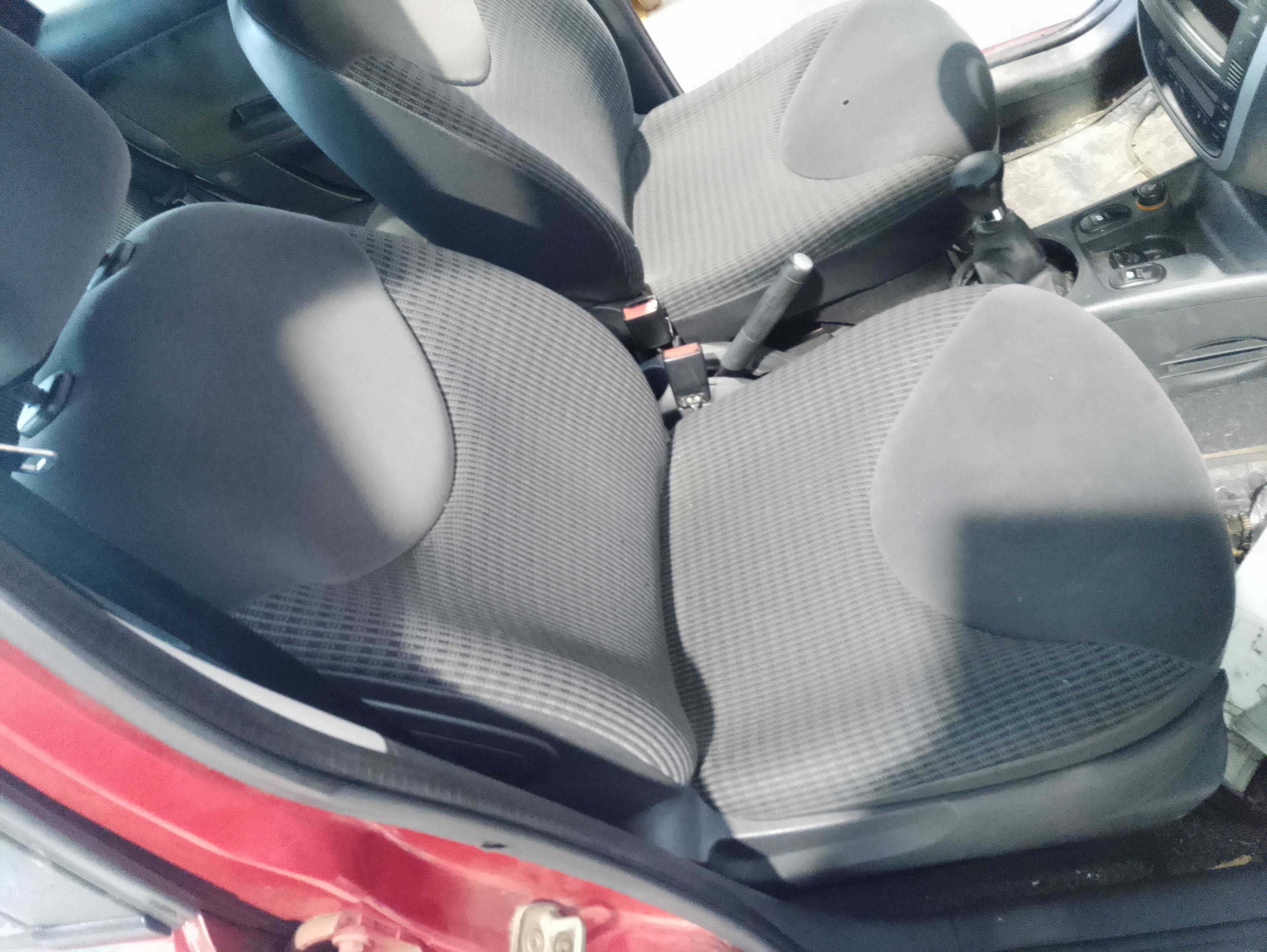 Recambio de asiento delantero derecho para citroën c3 1.1 audace referencia OEM IAM   