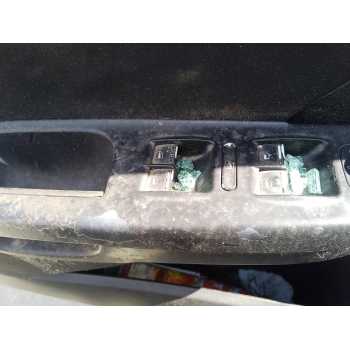 Recambio de mando elevalunas delantero izquierdo para volkswagen passat berlina (3c2) advance referencia OEM IAM   