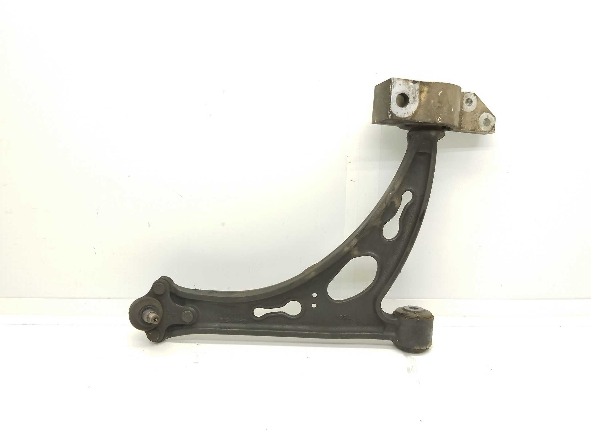 Recambio de brazo suspension inferior delantero derecho para audi a3 (8p) 2.0 tdi referencia OEM IAM 1K0407153G  