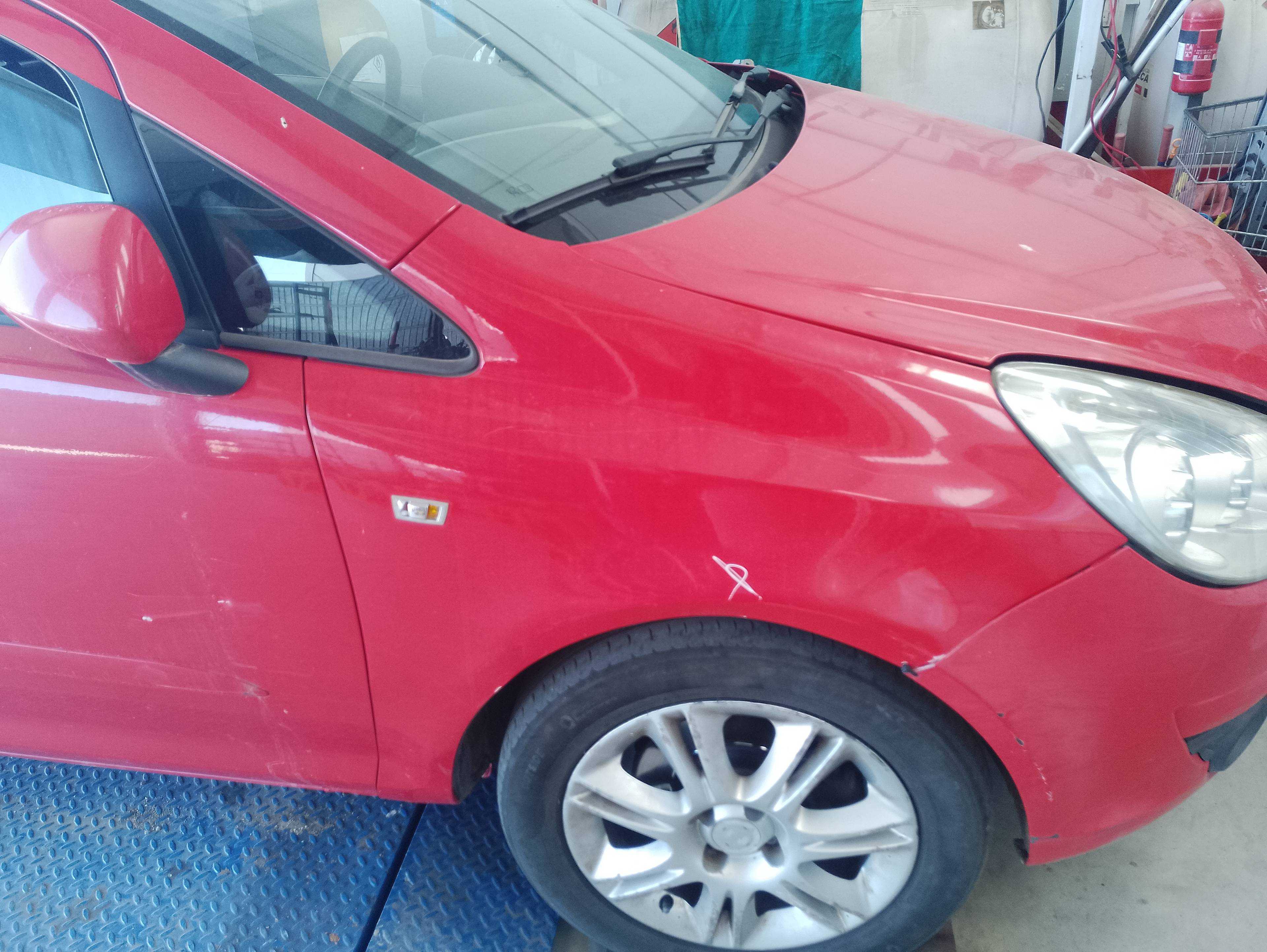 Recambio de aleta delantera derecha para opel corsa d 1.2 16v referencia OEM IAM   