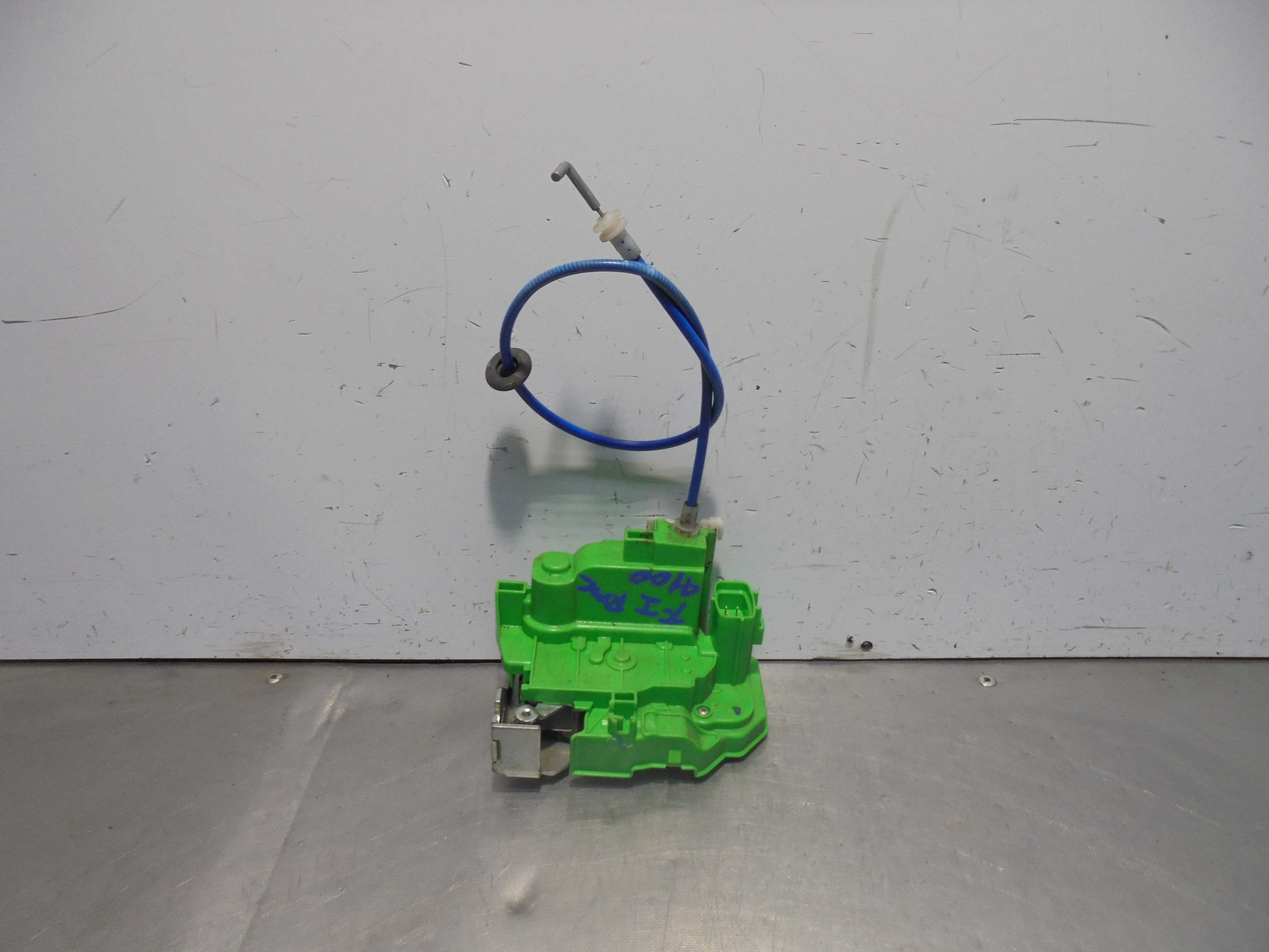 Recambio de cerradura puerta trasera izquierda para alfa romeo giulietta (191) distinctive referencia OEM IAM 50522879 ELECTRICA
