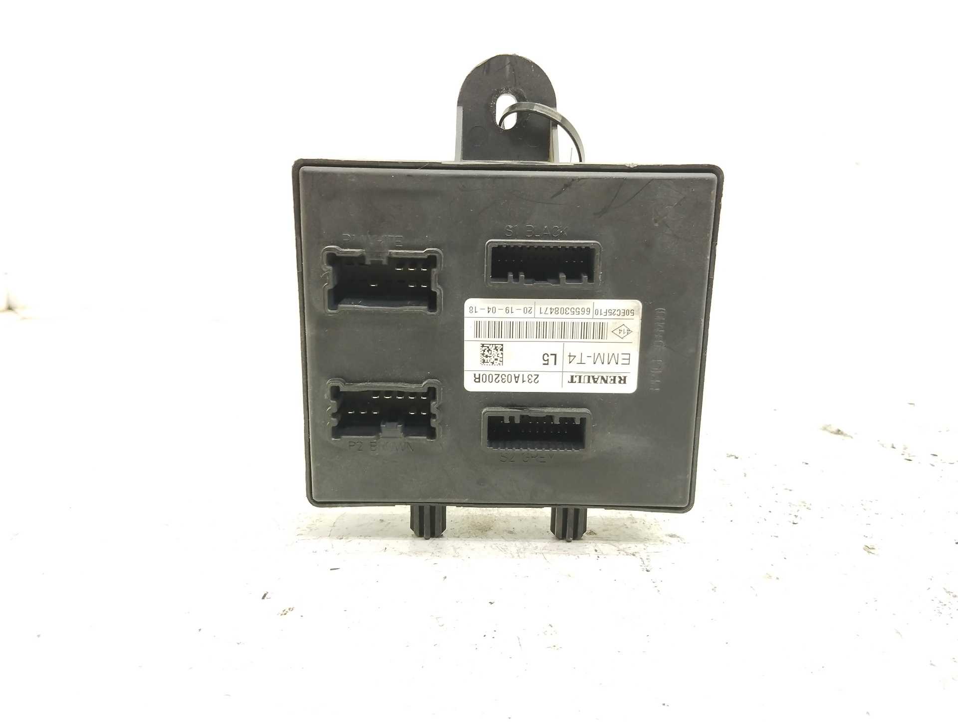 Recambio de modulo electronico para renault captur dynamique referencia OEM IAM 284B13555R  