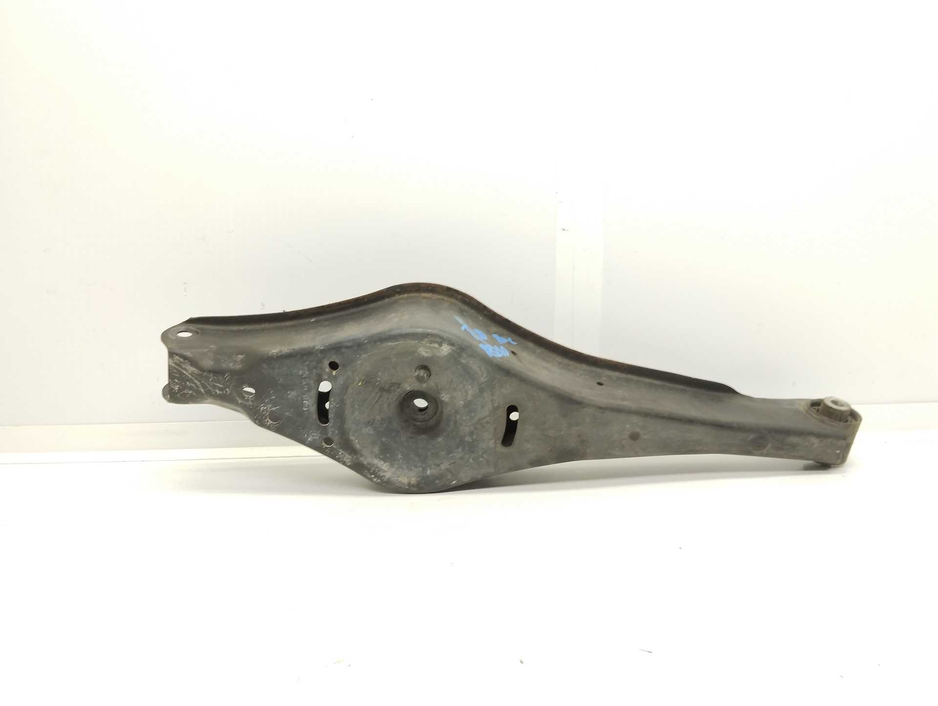 Recambio de brazo suspension inferior trasero derecho para audi a3 (8p) 2.0 tdi referencia OEM IAM   