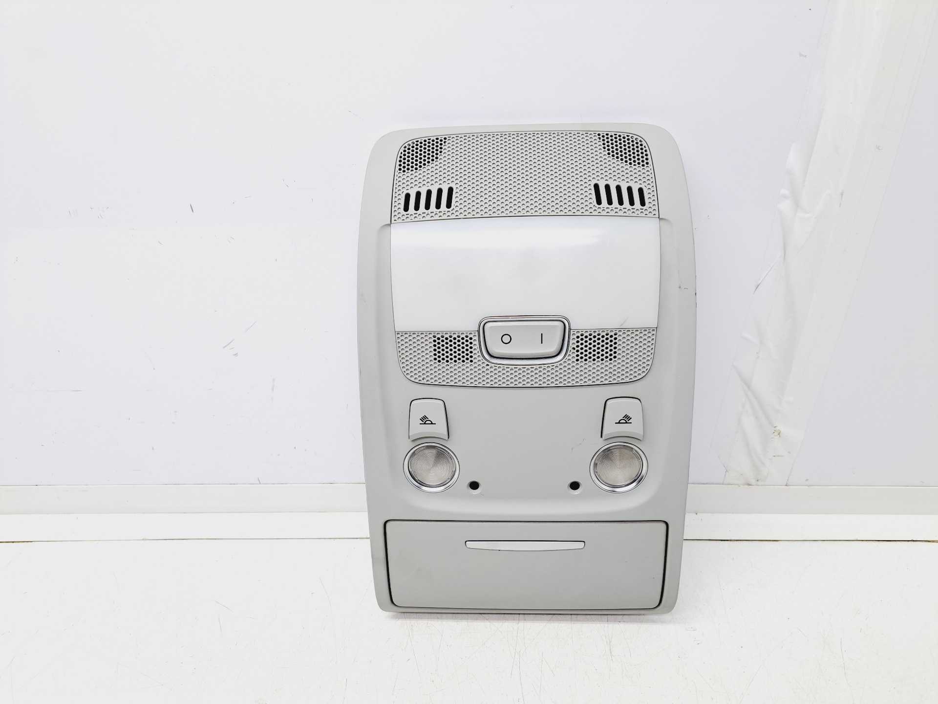 Recambio de luz interior para audi a4 ber. (b8) 2.0 16v tdi clean diesel referencia OEM IAM 8T0947135BF  