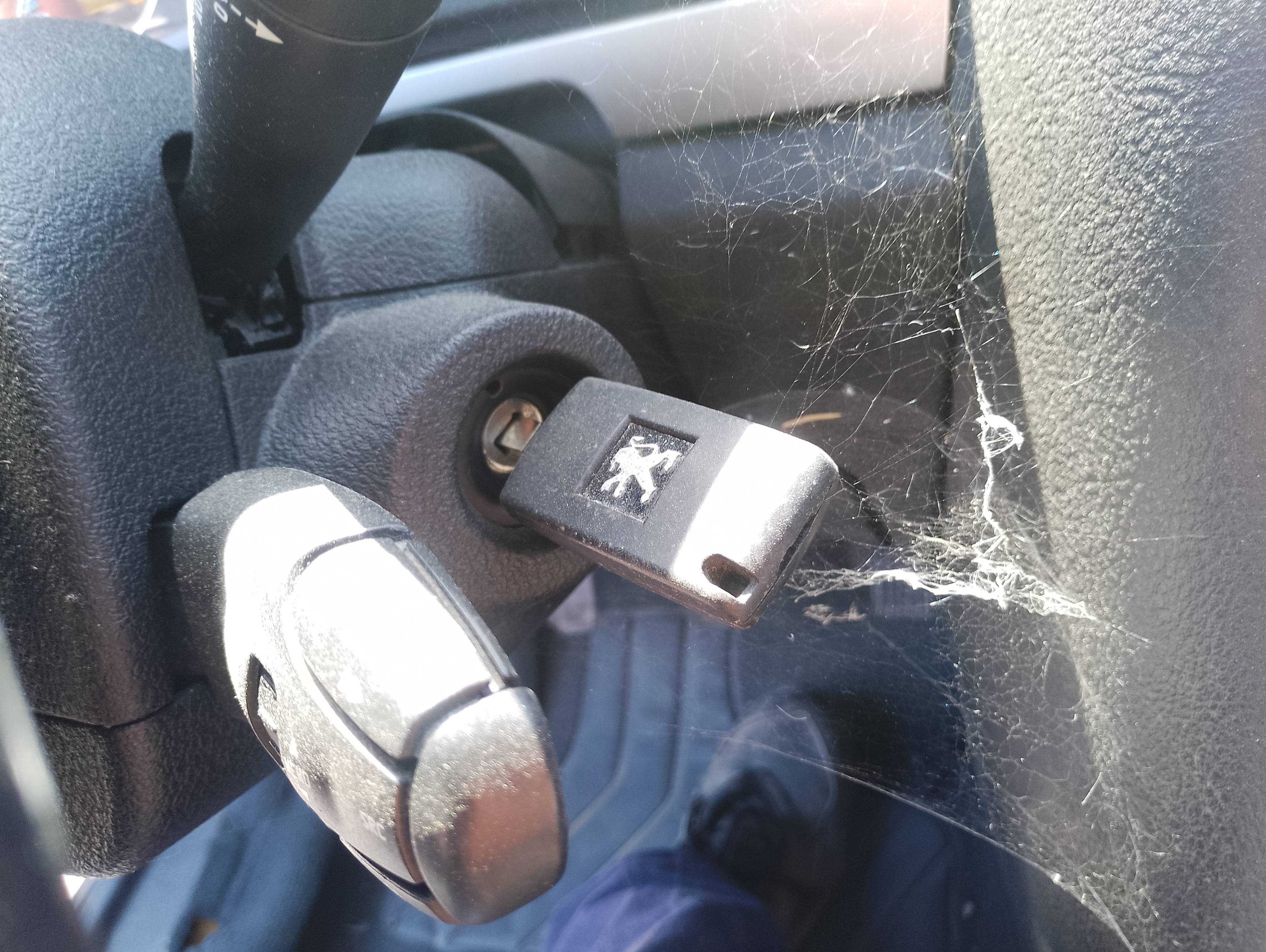 Recambio de conmutador de arranque para peugeot 407 st confort referencia OEM IAM   