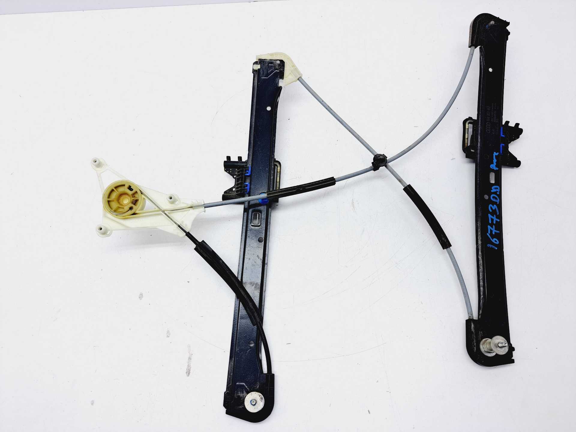 Recambio de elevalunas delantero derecho para audi a3 (8v) 1.6 tdi referencia OEM IAM 8V4837462  