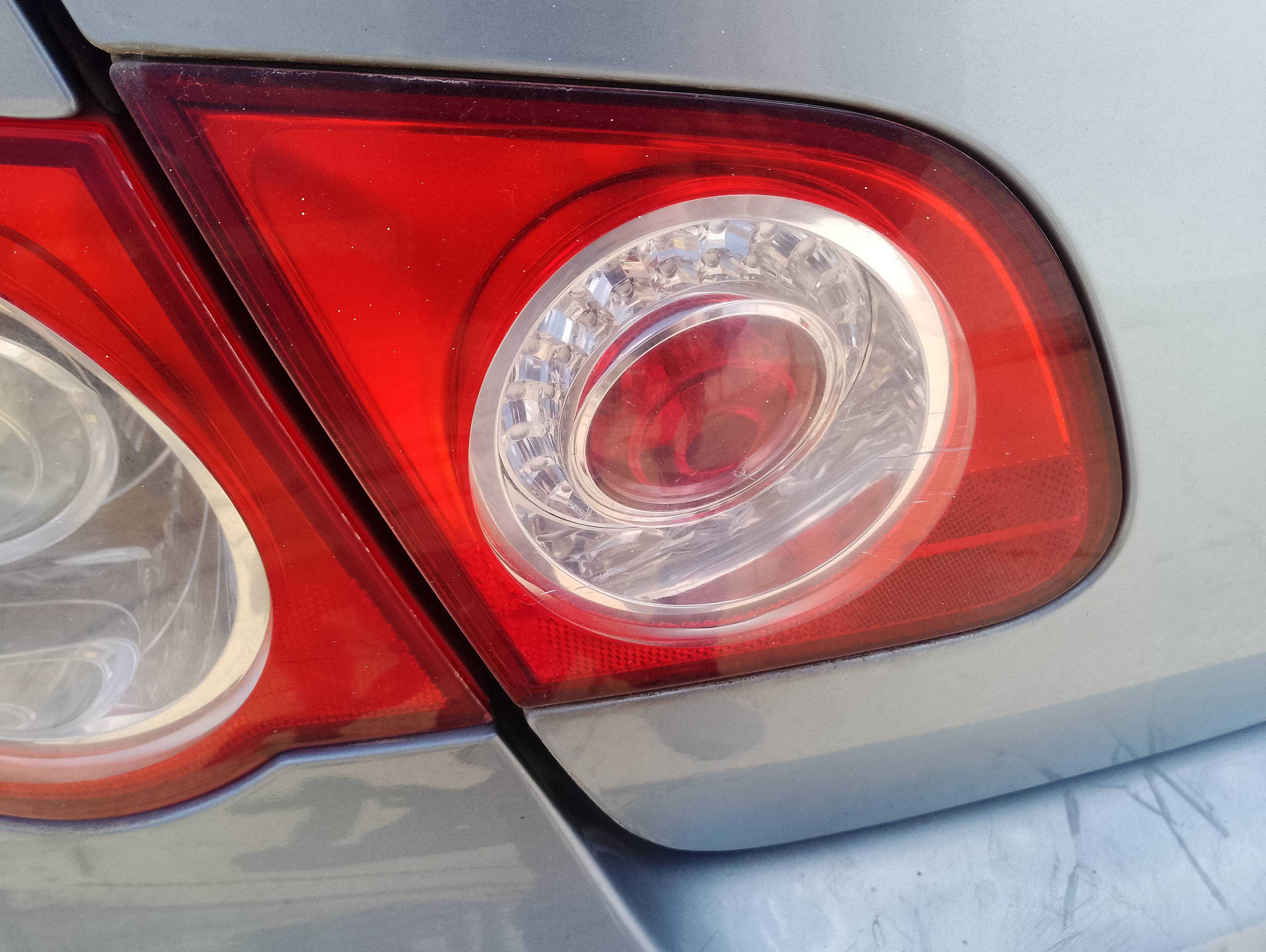 Recambio de piloto porton trasero izquierdo para volkswagen passat berlina (3c2) advance referencia OEM IAM   