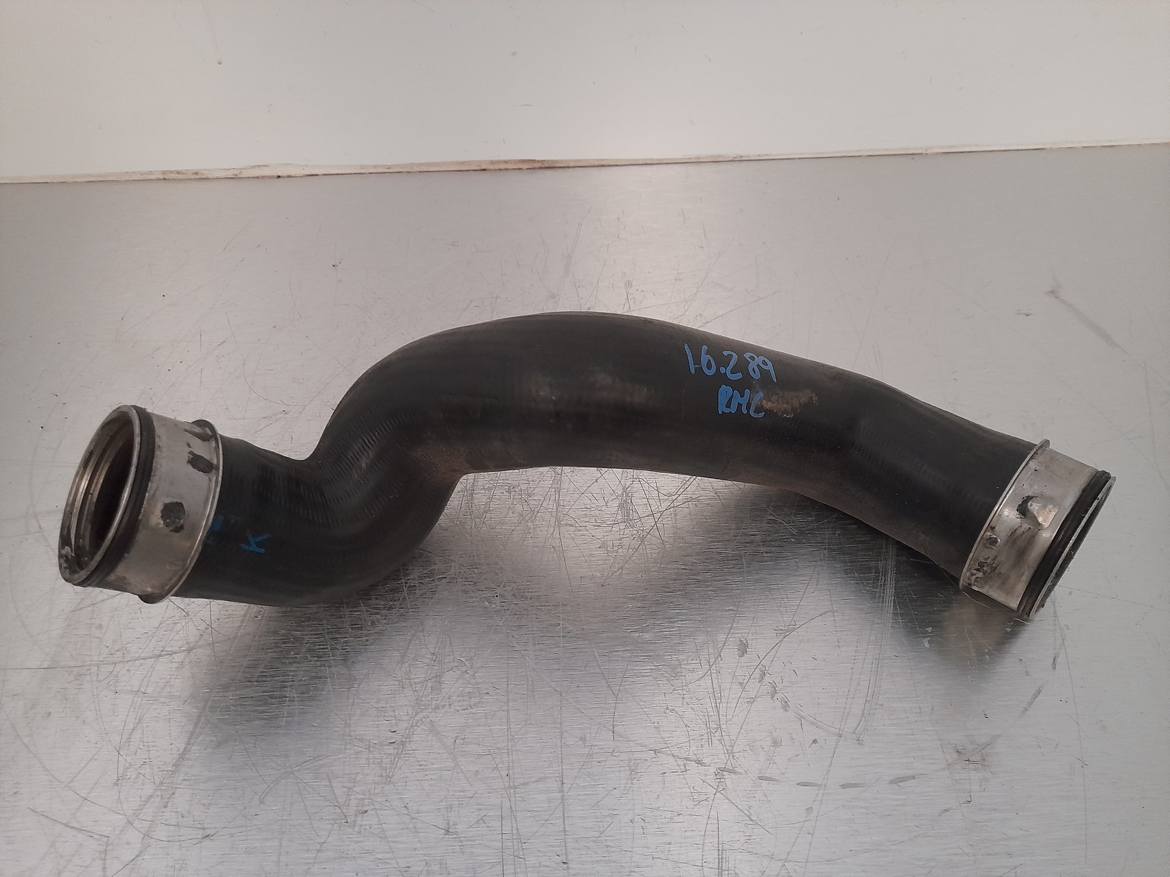 Recambio de tubo de admision para volkswagen passat berlina (3b3) 1.9 tdi referencia OEM IAM 3B0145834N  