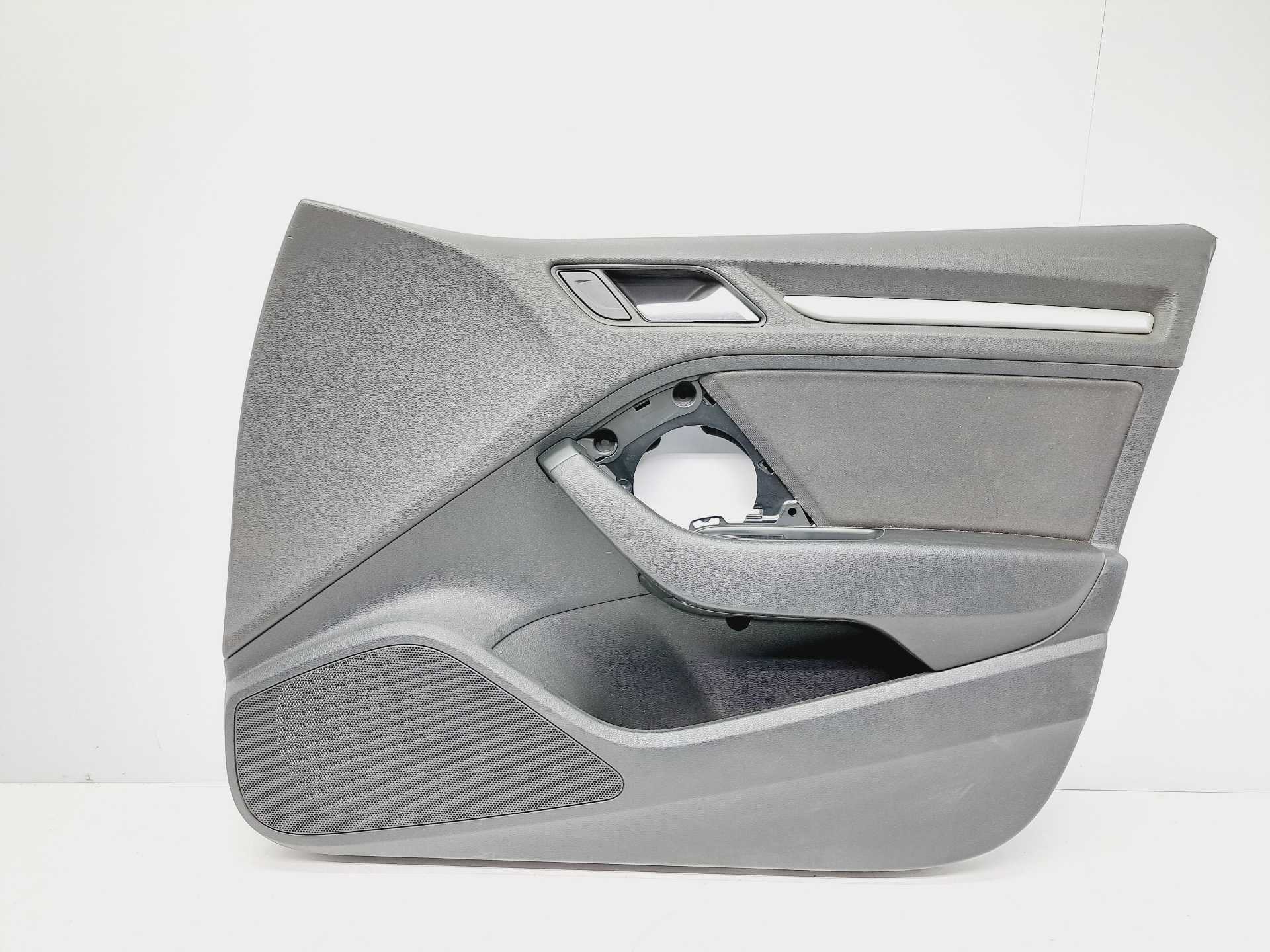 Recambio de guarnecido puerta delantera derecha para audi a3 (8v) 1.6 tdi referencia OEM IAM 8V4867106  