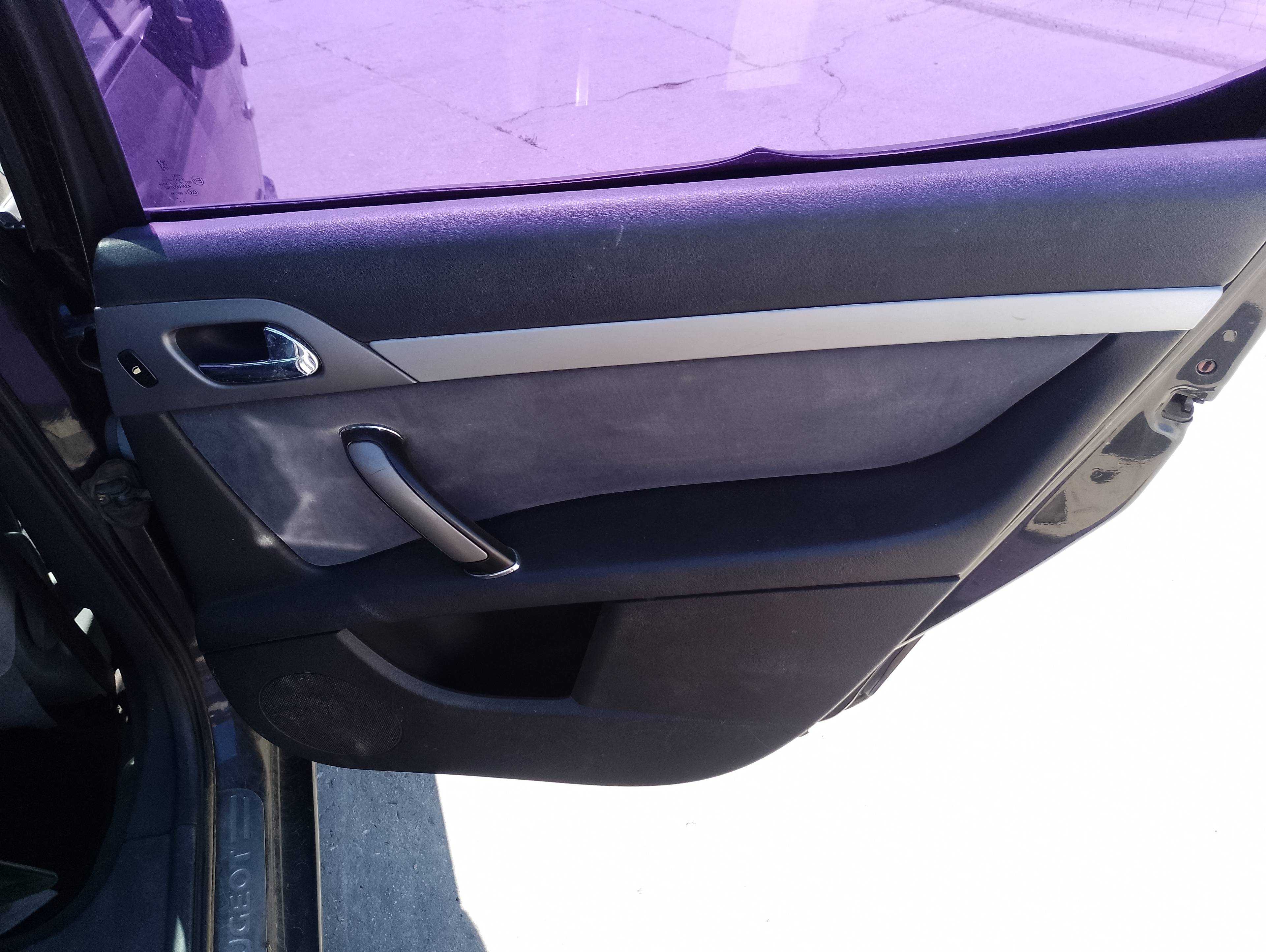 Recambio de guarnecido puerta trasera derecha para peugeot 407 st confort referencia OEM IAM   