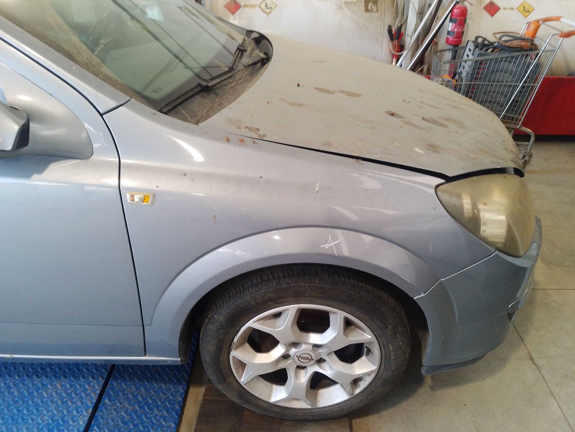 Recambio de aleta delantera derecha para opel astra h gtc (a04) 1.8 (l08) referencia OEM IAM 93178667  
