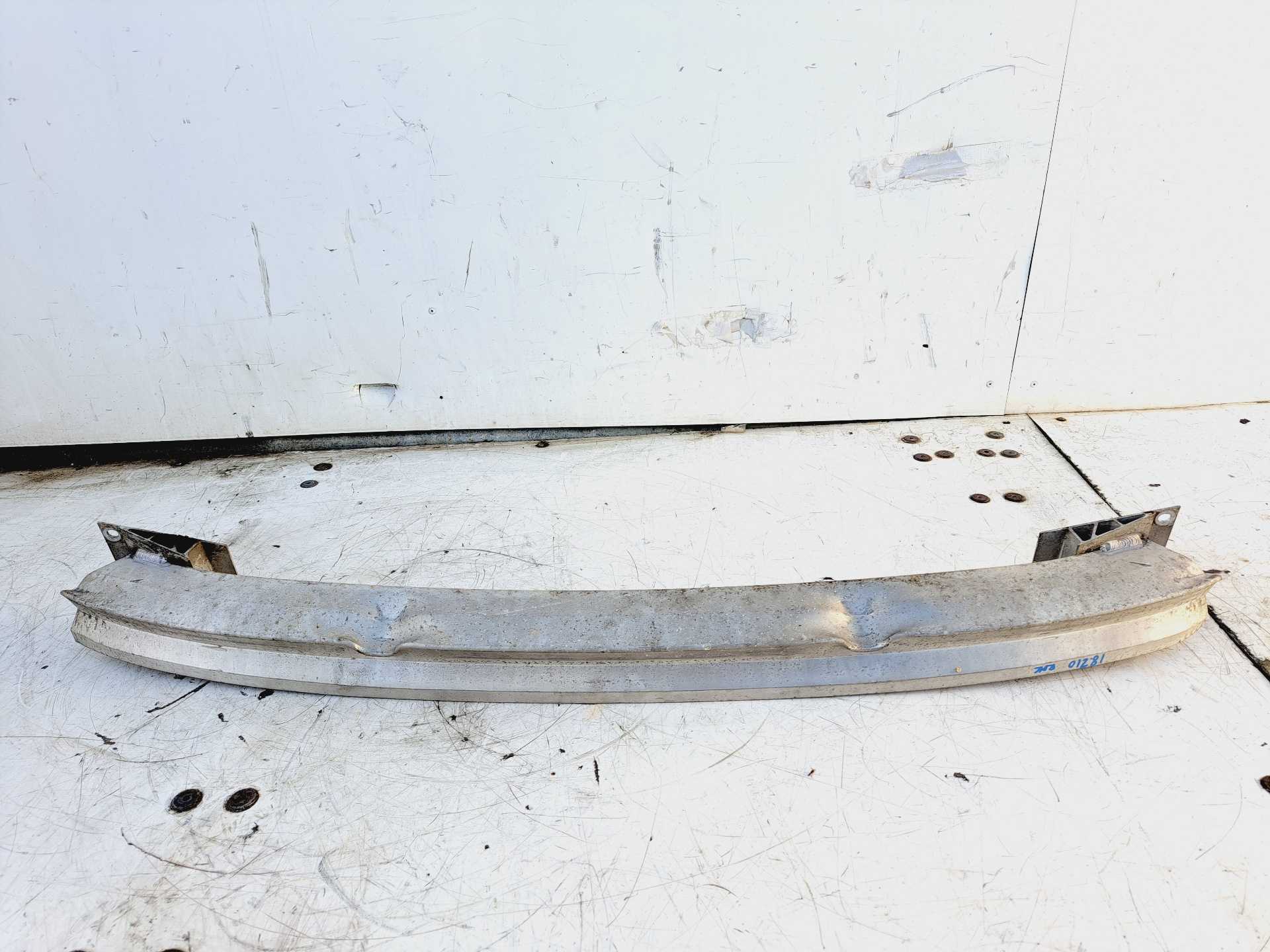 Recambio de refuerzo paragolpes trasero para audi a3 (8p) 2.0 tdi referencia OEM IAM   