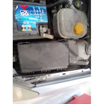 CAJA RELES / FUSIBLES 13208748 