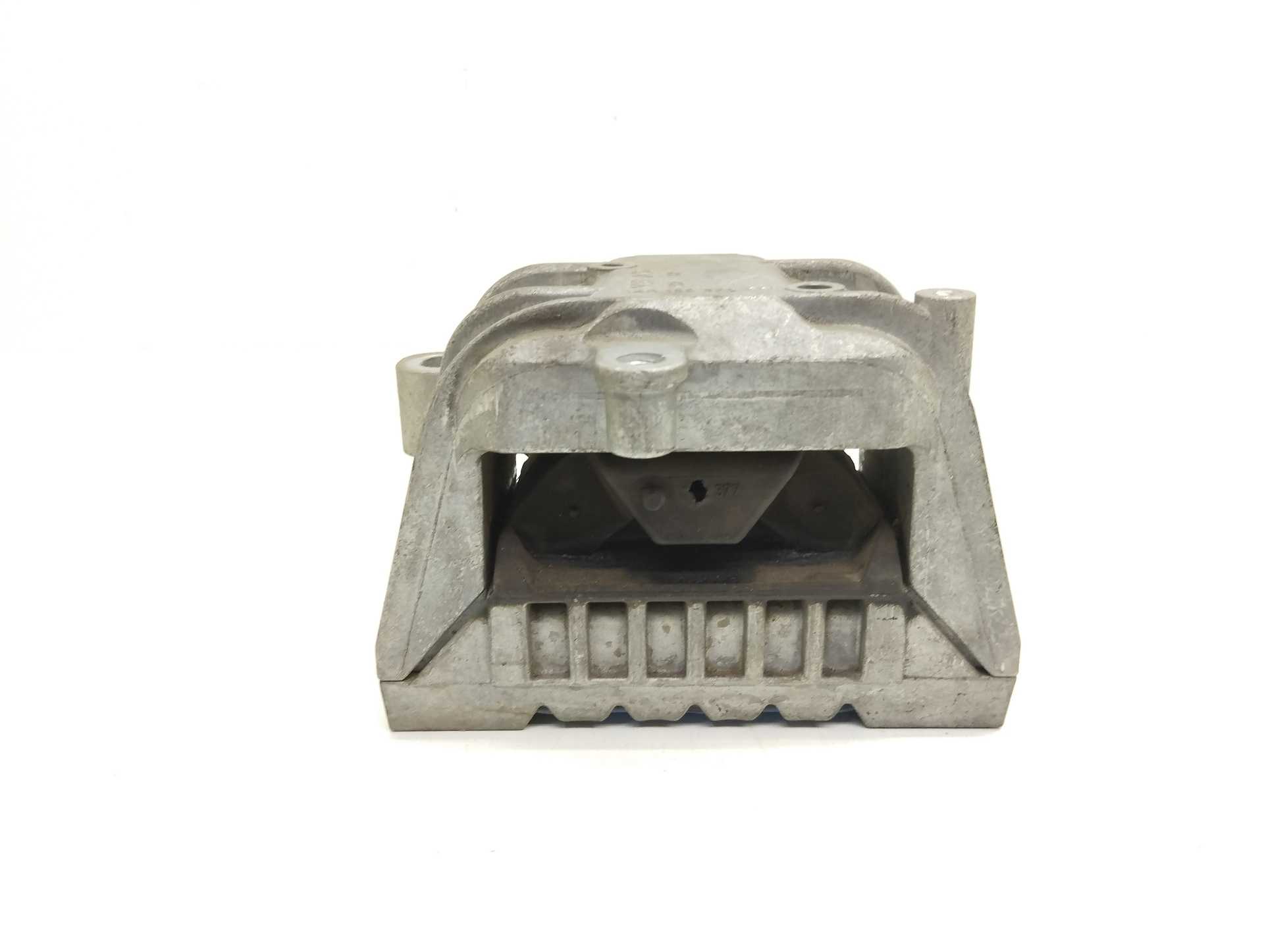 Recambio de soporte motor derecho para audi a3 (8p) 2.0 tdi referencia OEM IAM 1K0199262BB  