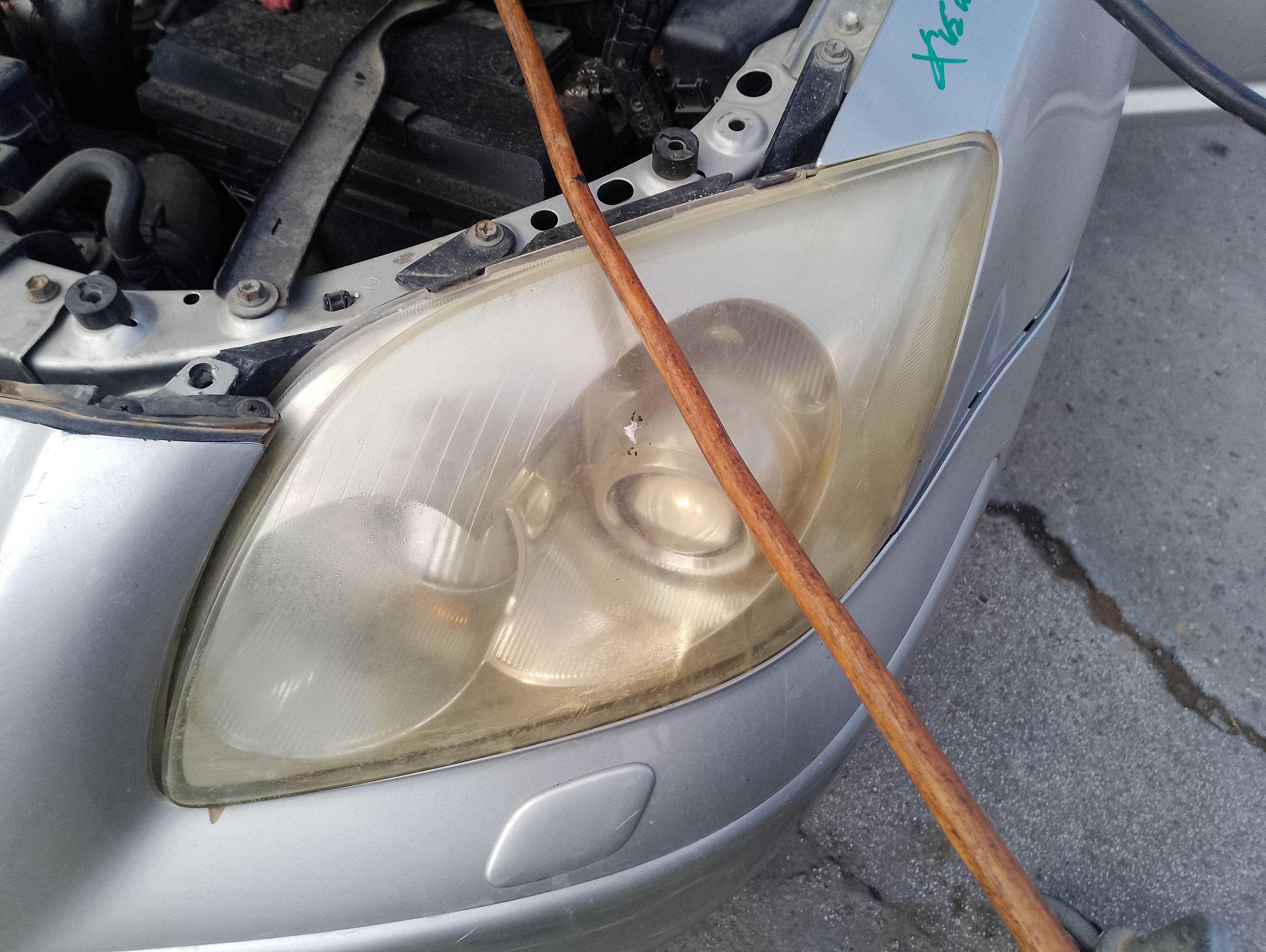 Recambio de faro izquierdo para toyota avensis berlina (t25) 2.0 d4-d executive berlina (5-ptas.) referencia OEM IAM   