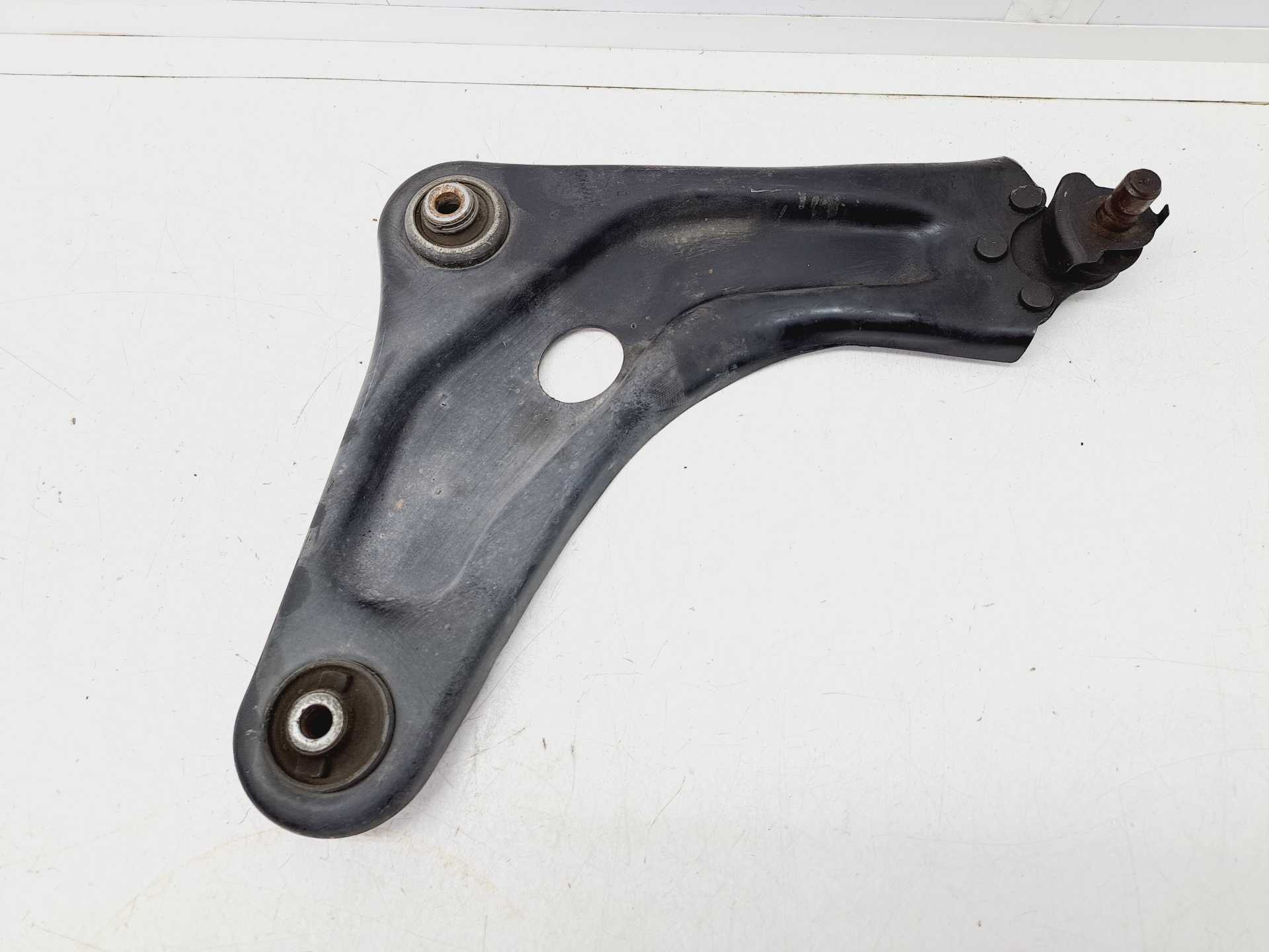 Recambio de brazo suspension inferior delantero derecho para citroën c-elysée exclusive referencia OEM IAM   