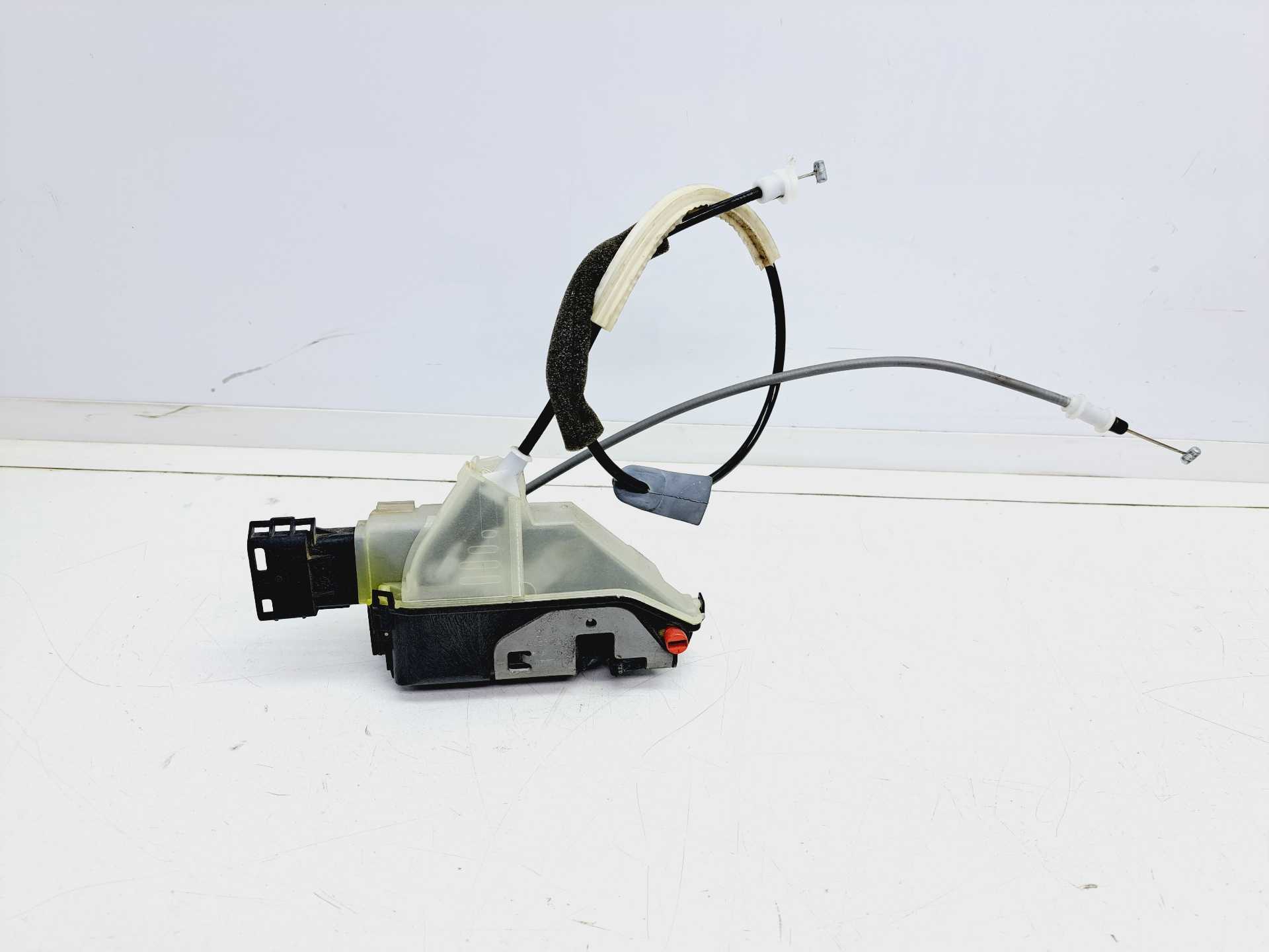 Recambio de cerradura puerta trasera derecha para citroën c-elysée exclusive referencia OEM IAM 16943328  