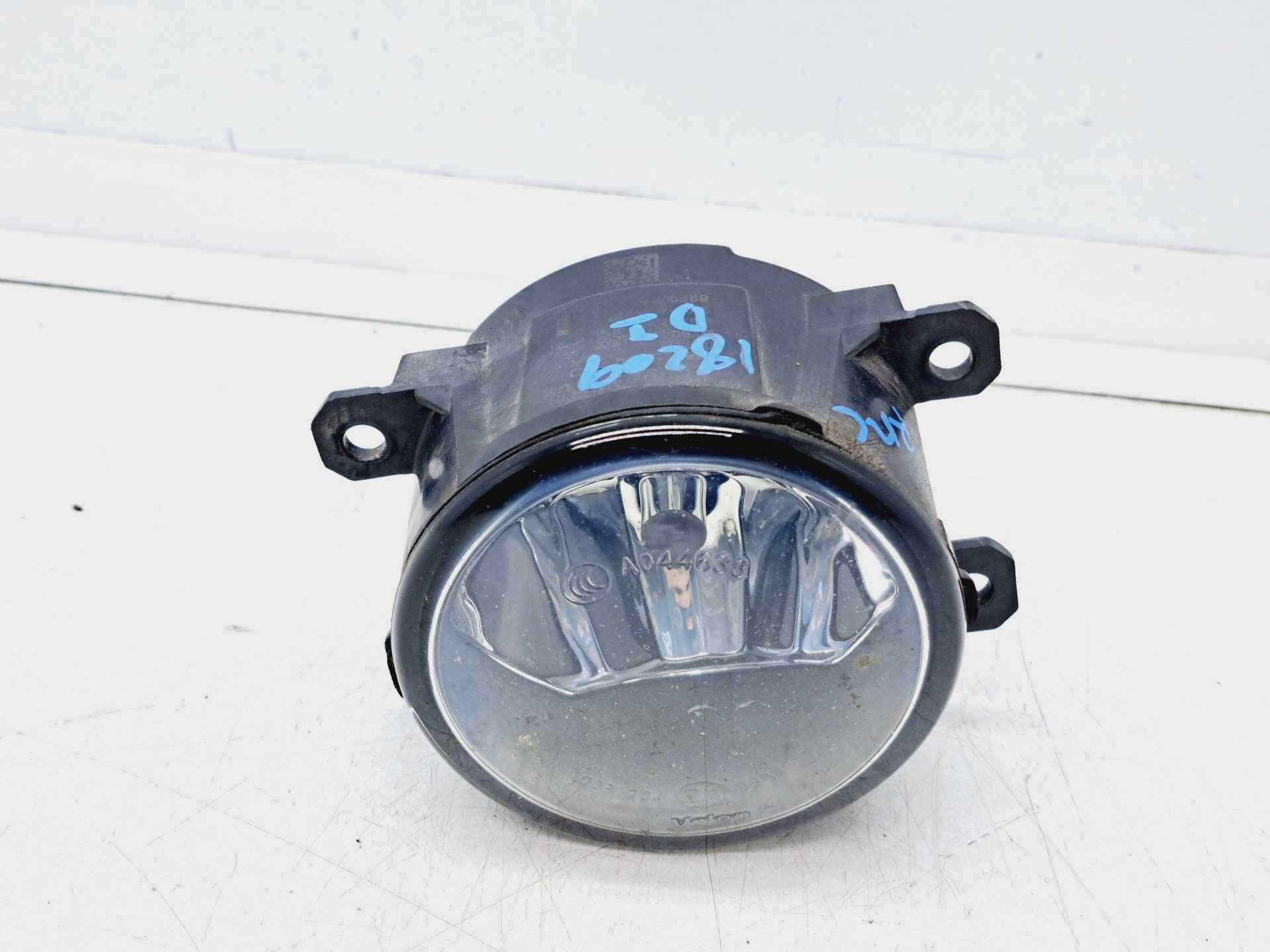 Recambio de faro antiniebla izquierdo para citroën c-elysée exclusive referencia OEM IAM 89211690 VALEO 