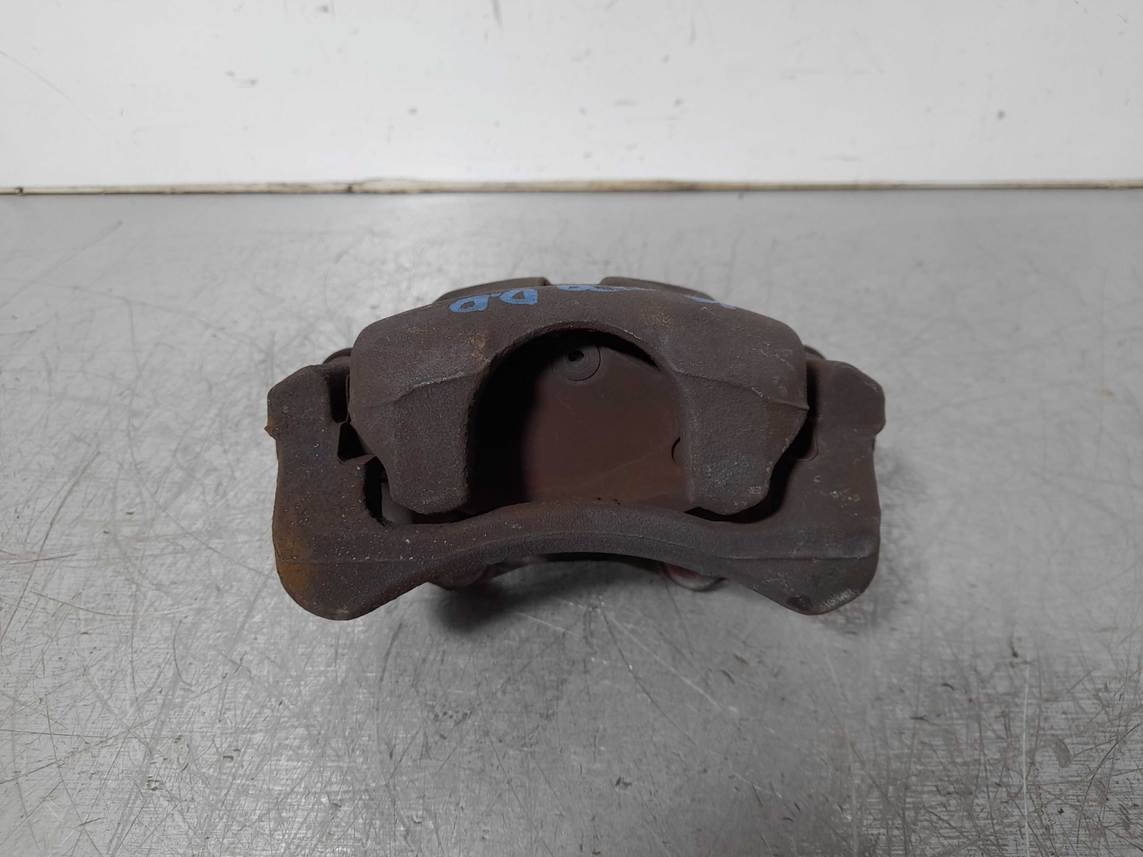 Recambio de pinza de freno delantera derecha para citroën c3 collection referencia OEM IAM  4401E1 